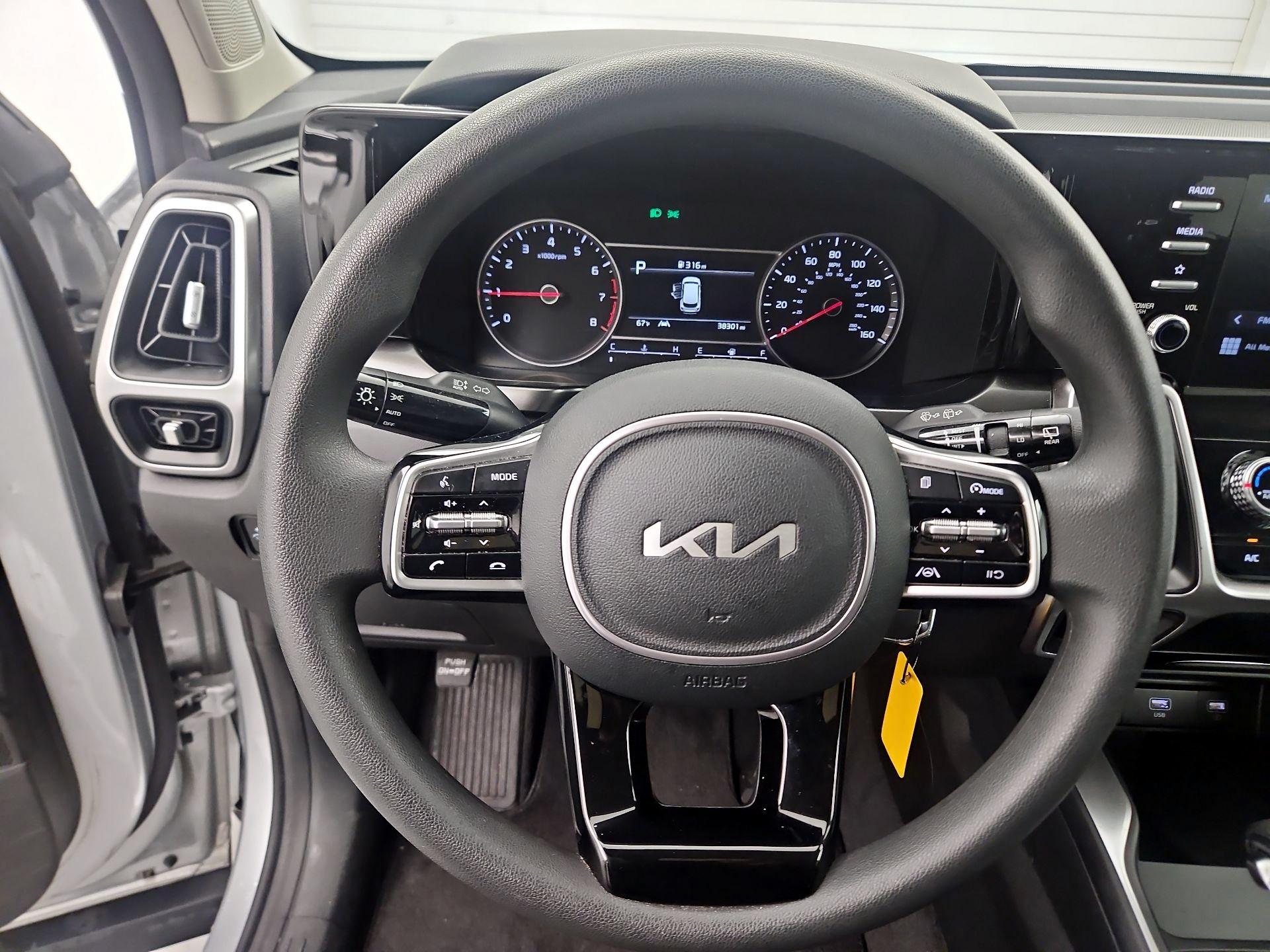 Thumbnail: 2022 Kia Sorento - 10