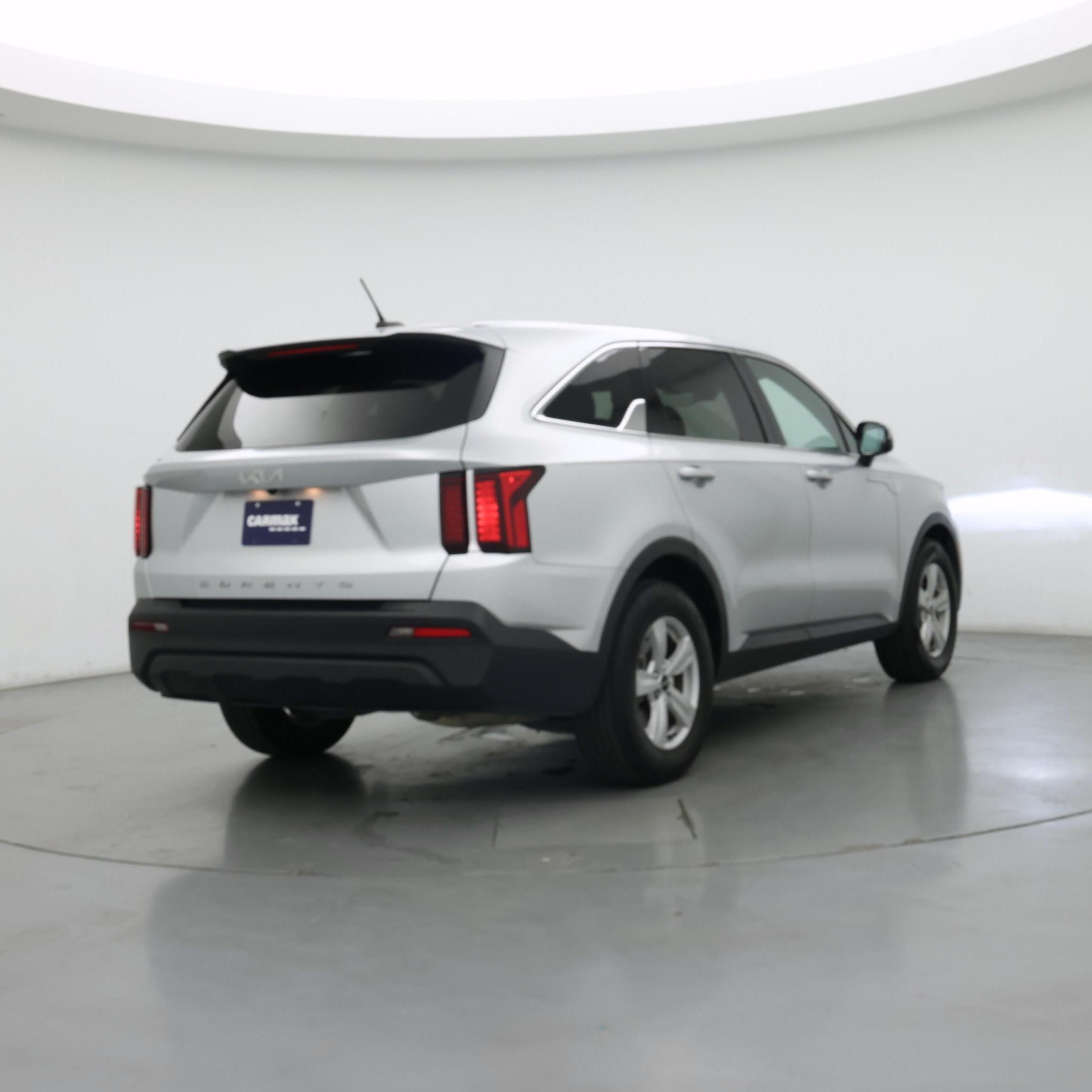 Thumbnail: 2022 Kia Sorento - 8