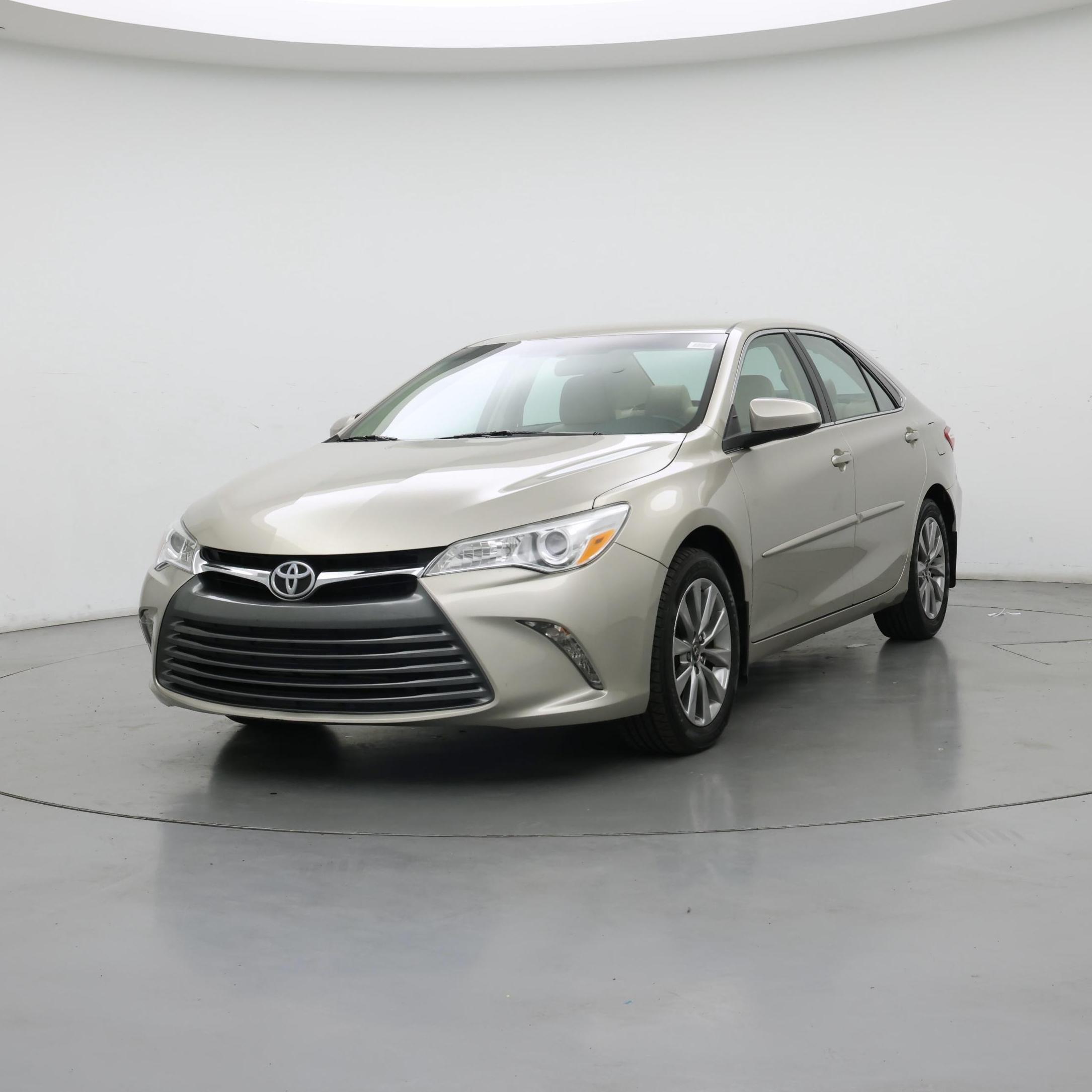 Thumbnail: 2017 Toyota Camry - 4