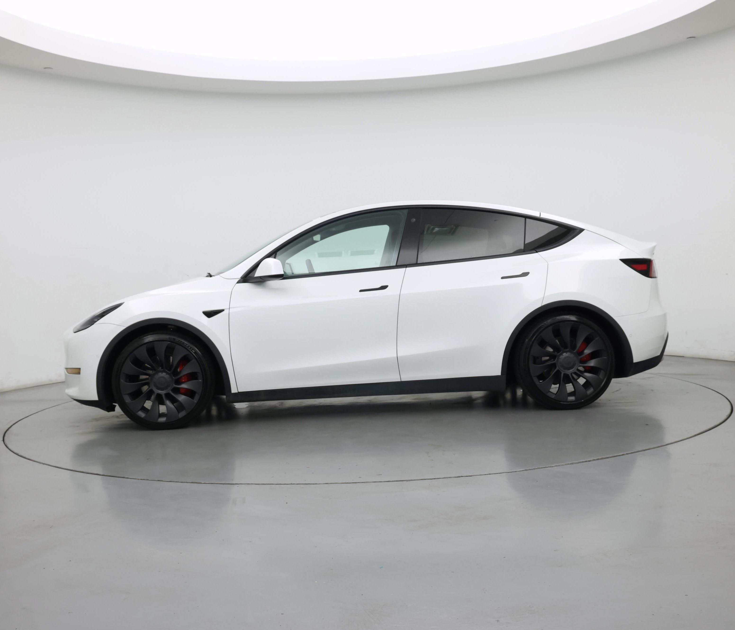 Thumbnail: 2022 Tesla Model Y - 3