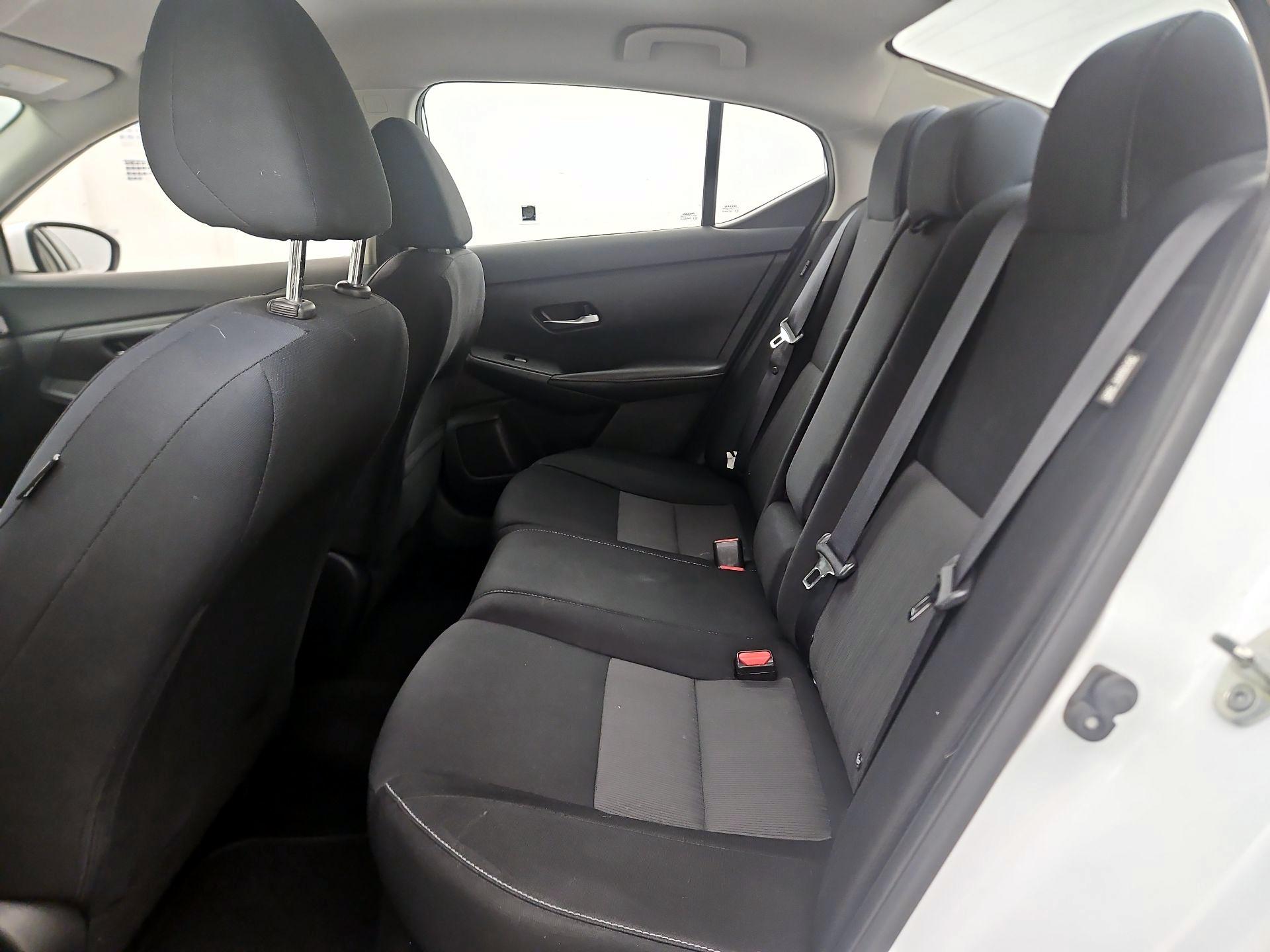 Thumbnail: 2021 Nissan Sentra - 18
