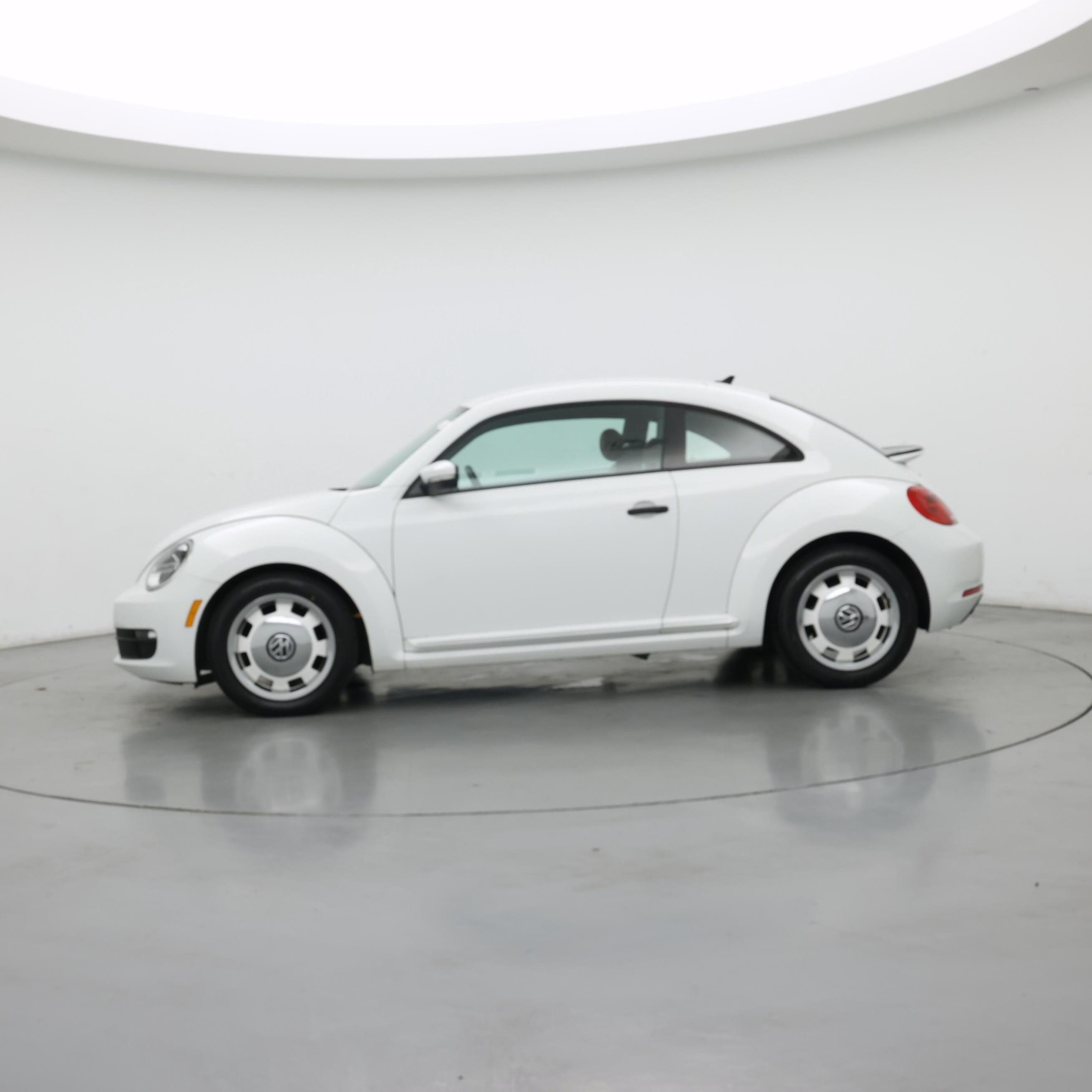 Thumbnail: 2016 Volkswagen Beetle - 3