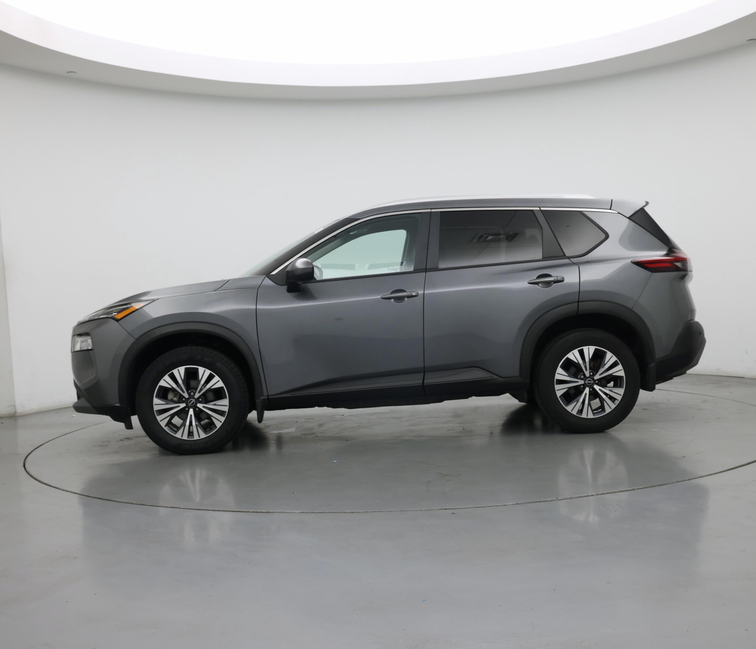 Thumbnail: 2022 Nissan Rogue - 3