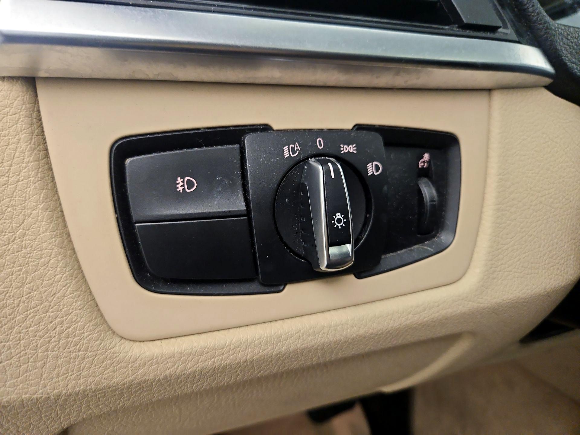 Thumbnail: 2015 BMW 3 Series - 11