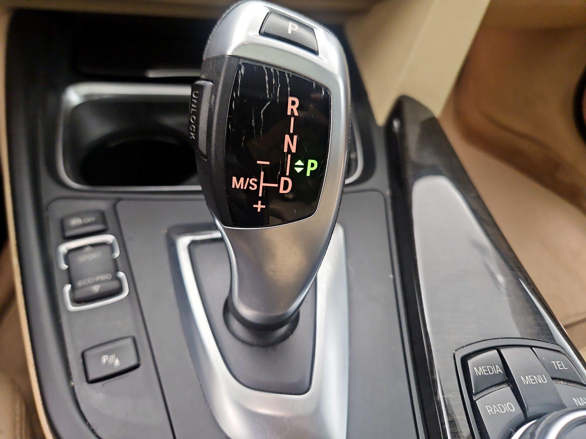 Thumbnail: 2015 BMW 3 Series - 15