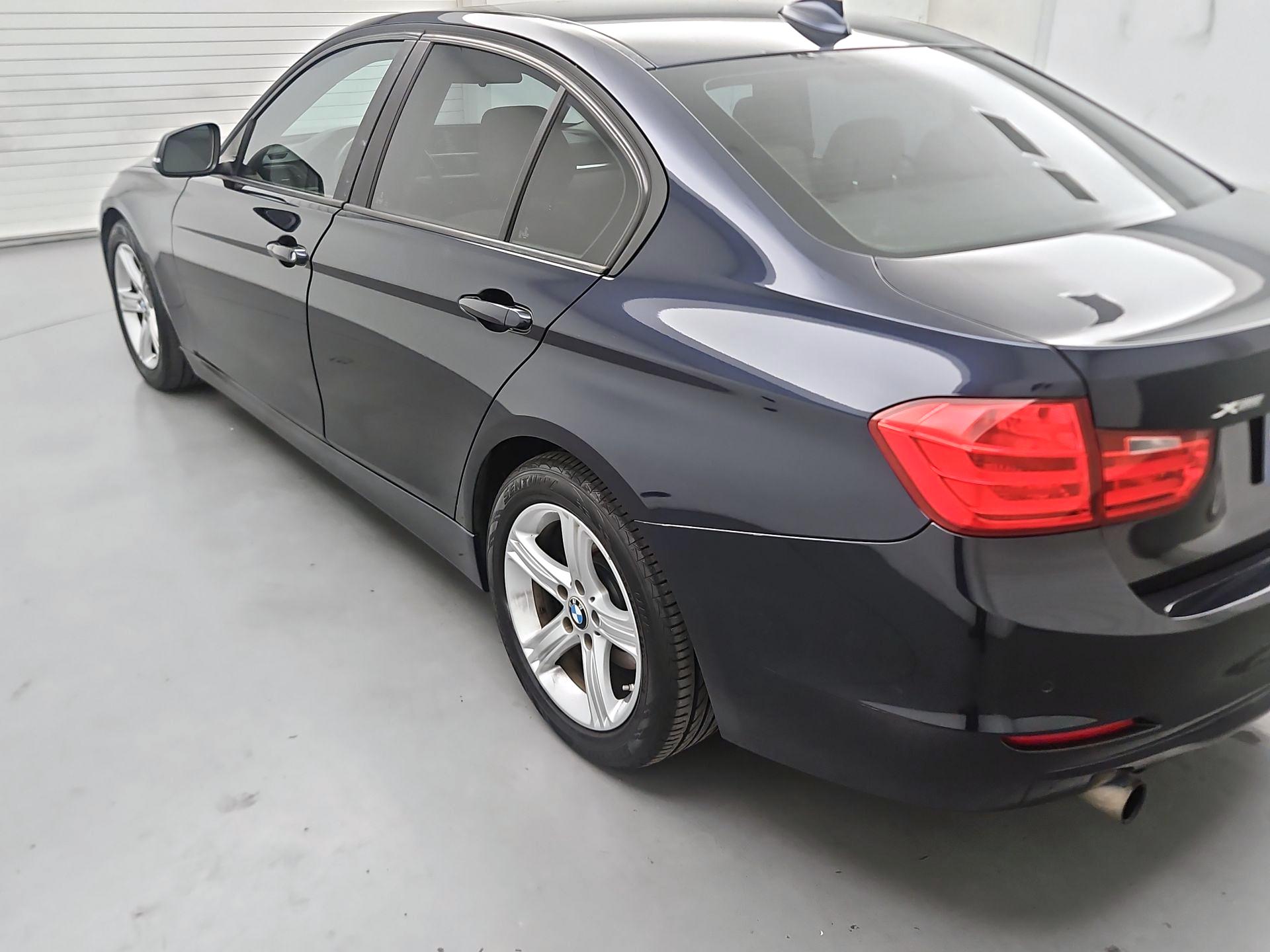 Thumbnail: 2015 BMW 3 Series - 7