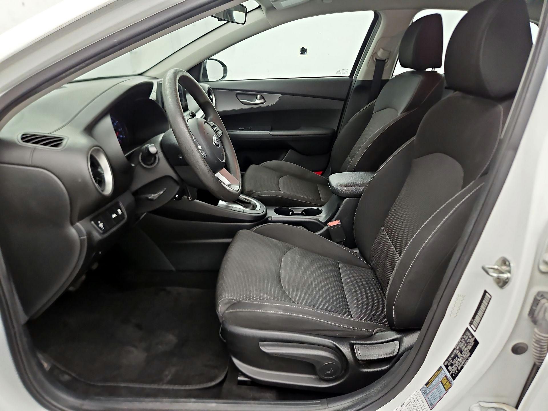 Thumbnail: 2020 Kia Forte - 11