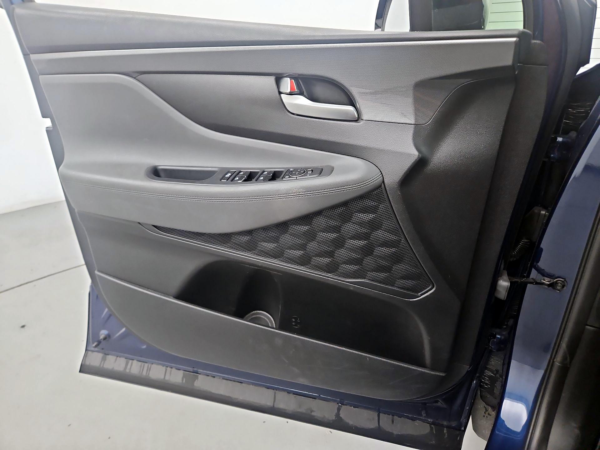 Thumbnail: 2022 Hyundai Santa Fe - 12