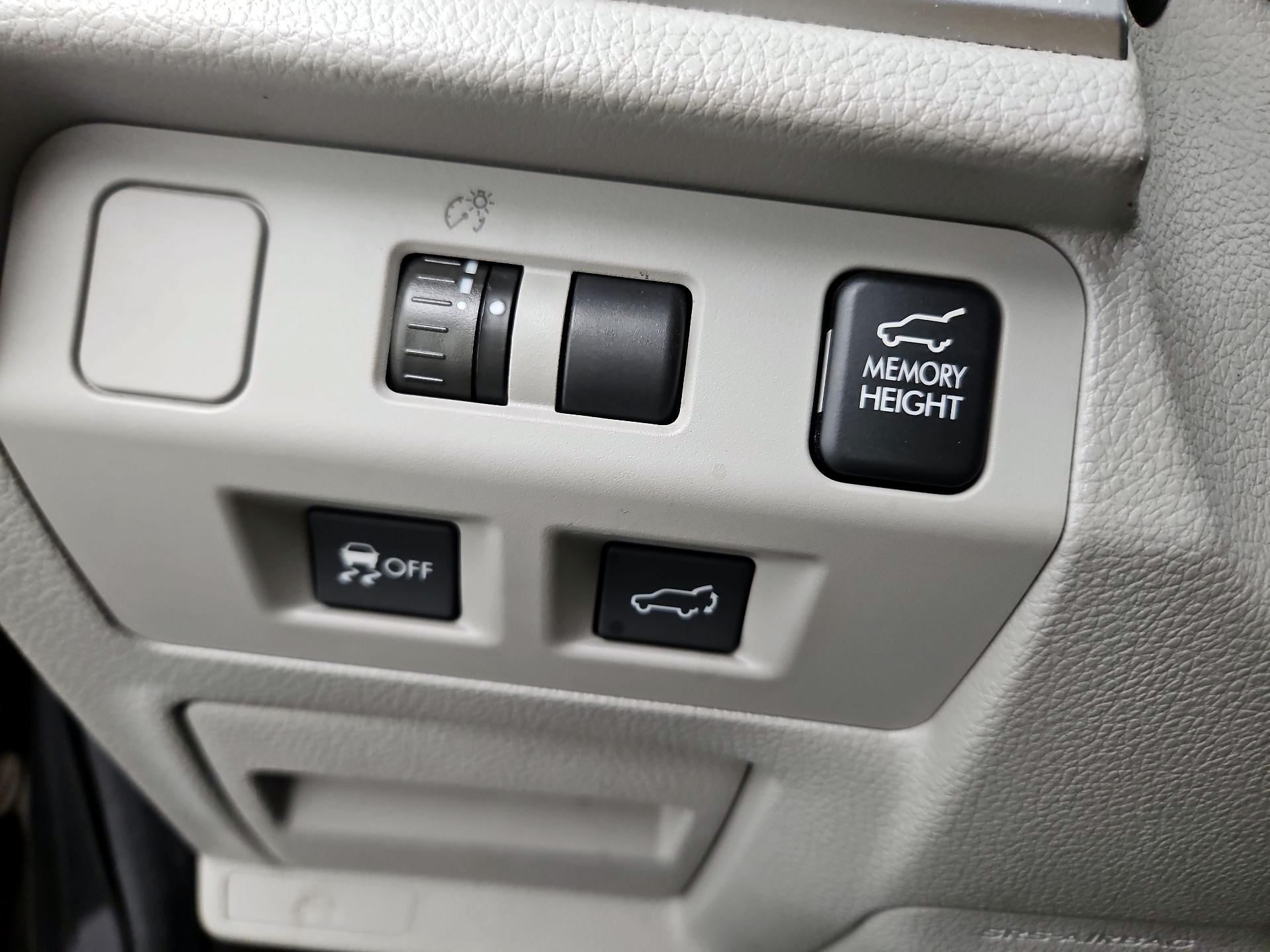 Thumbnail: 2014 Subaru Forester - 11