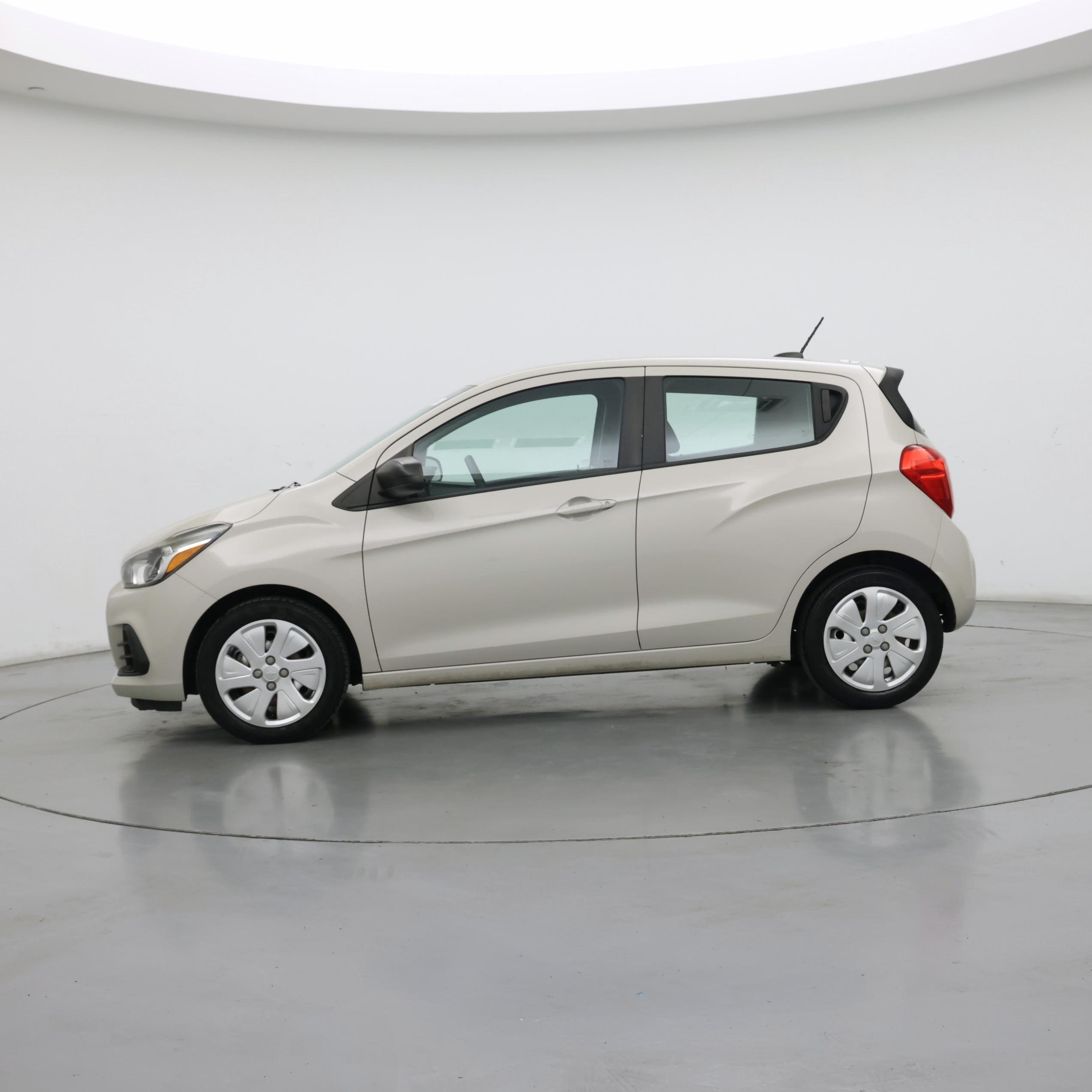 Thumbnail: 2017 Chevrolet Spark - 3