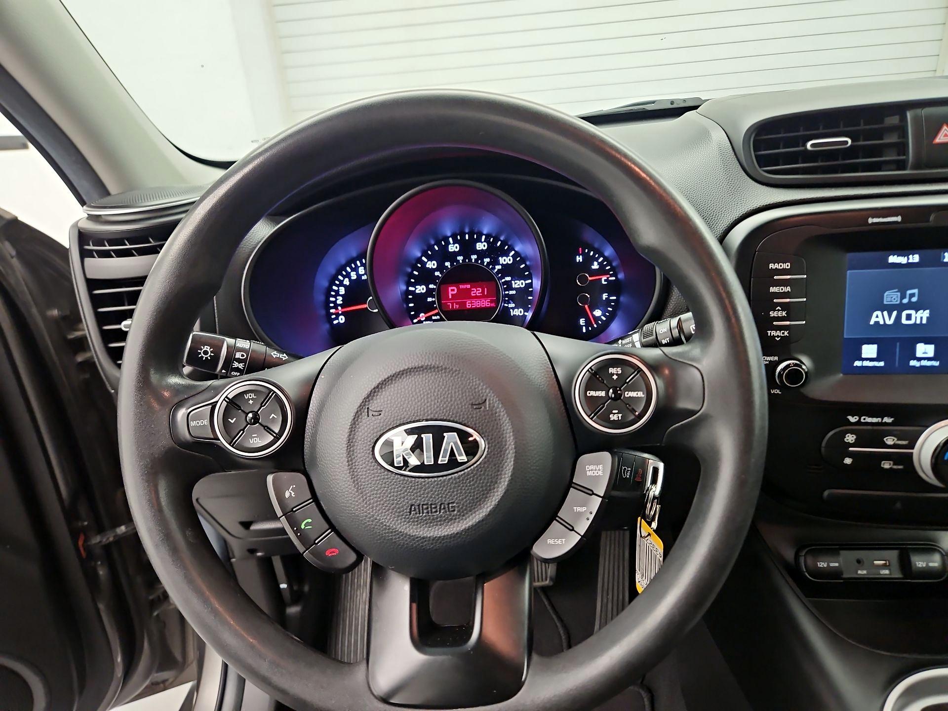 Thumbnail: 2019 Kia Soul - 10