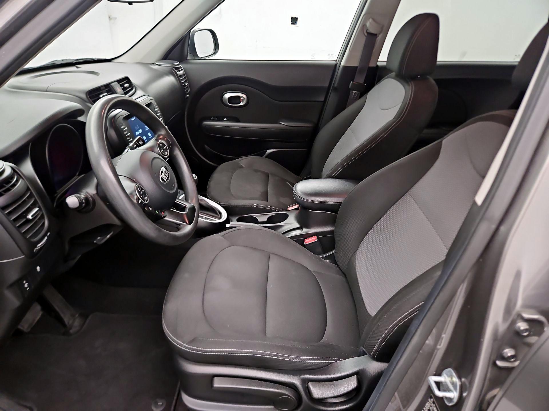 Thumbnail: 2019 Kia Soul - 11