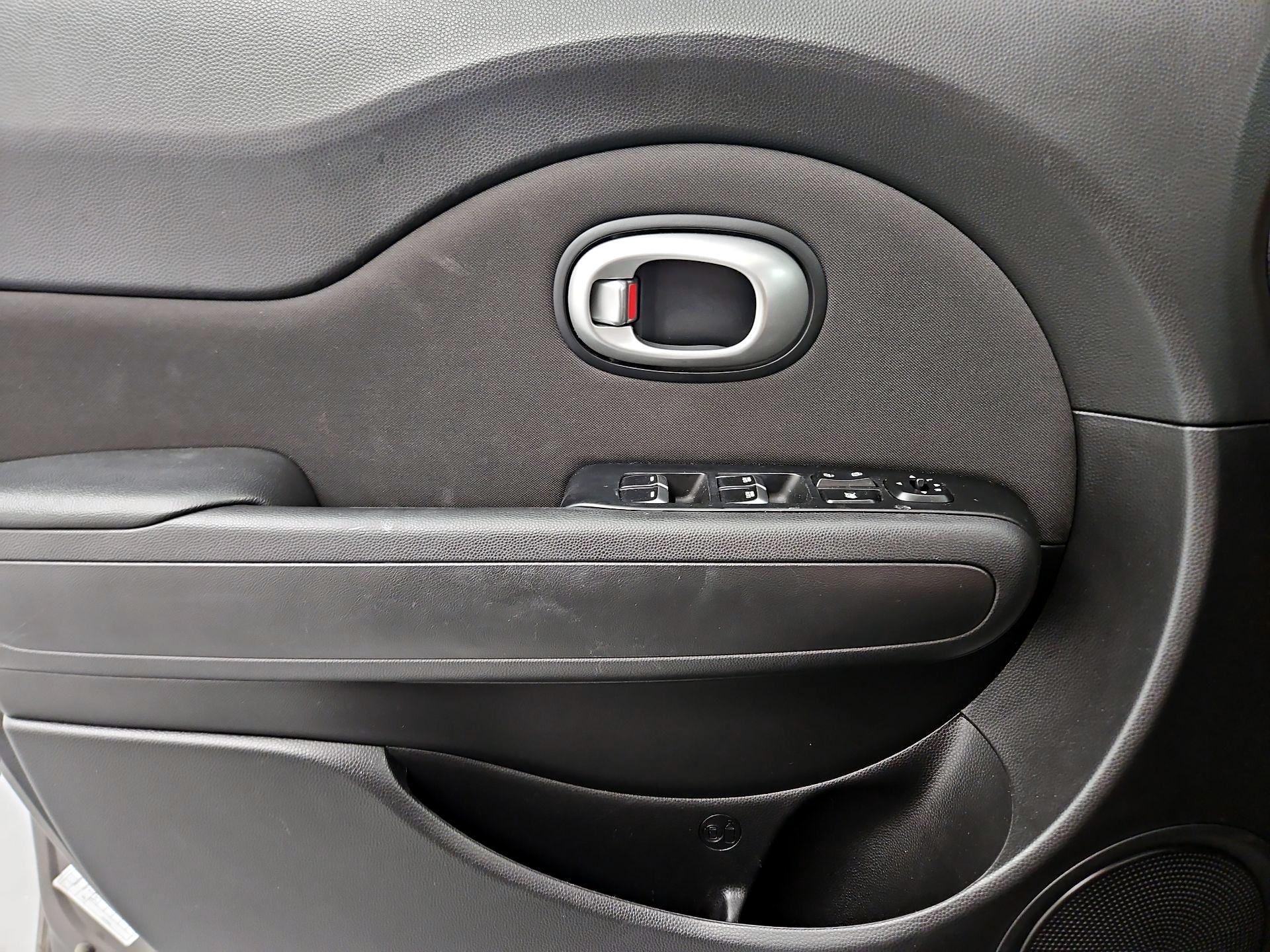 Thumbnail: 2019 Kia Soul - 12