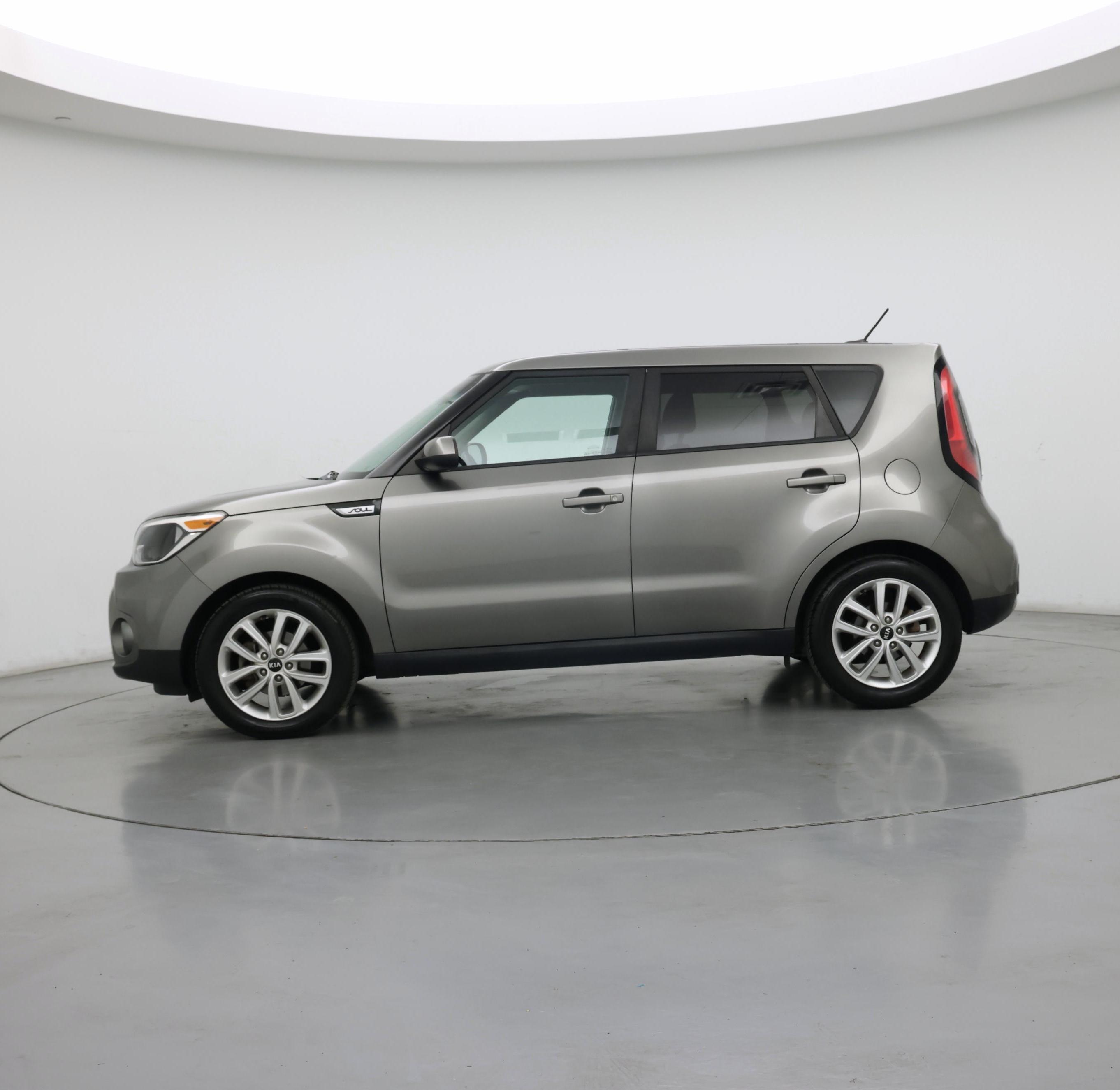 Thumbnail: 2019 Kia Soul - 3