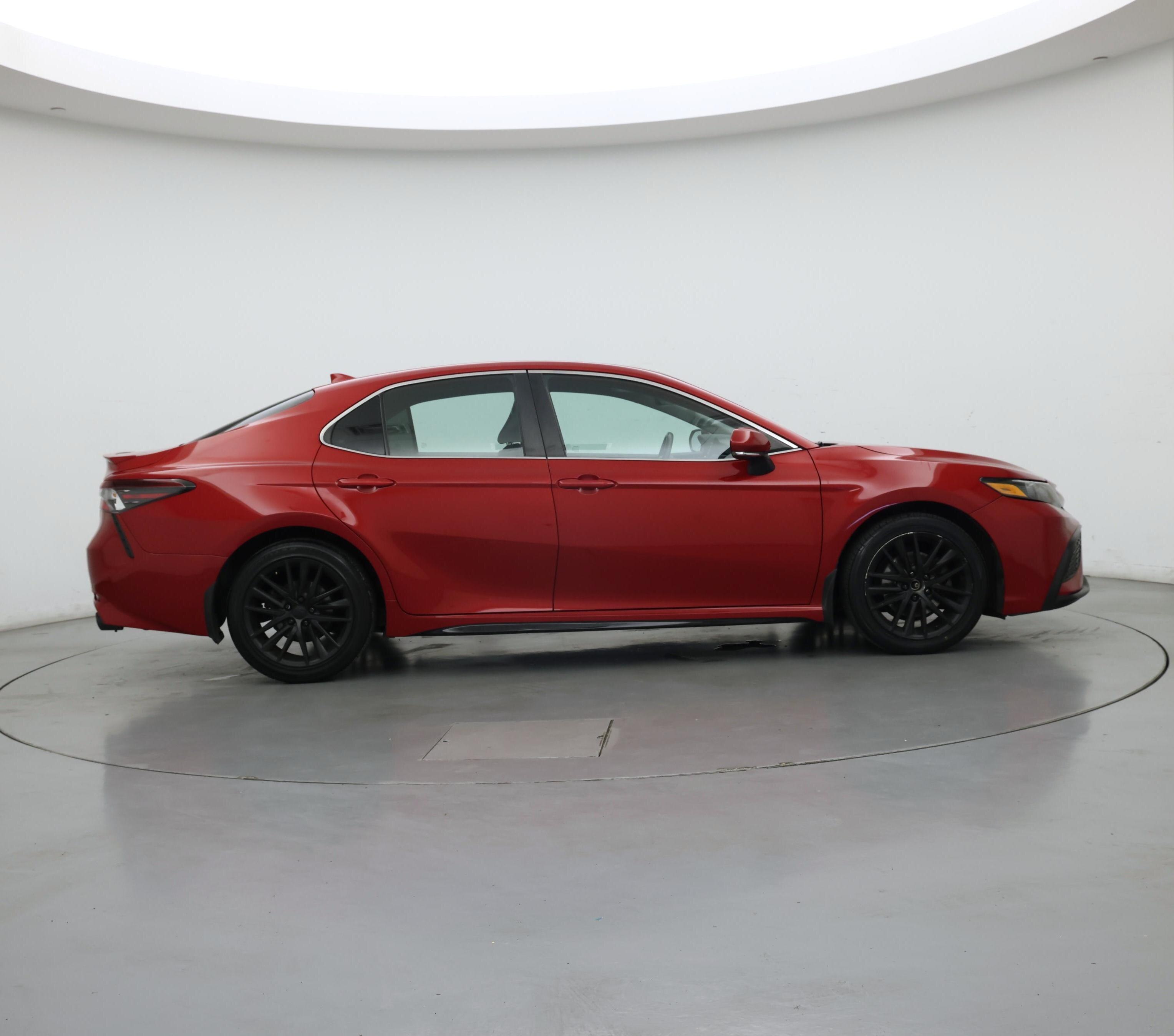 Thumbnail: 2021 Toyota Camry - 7