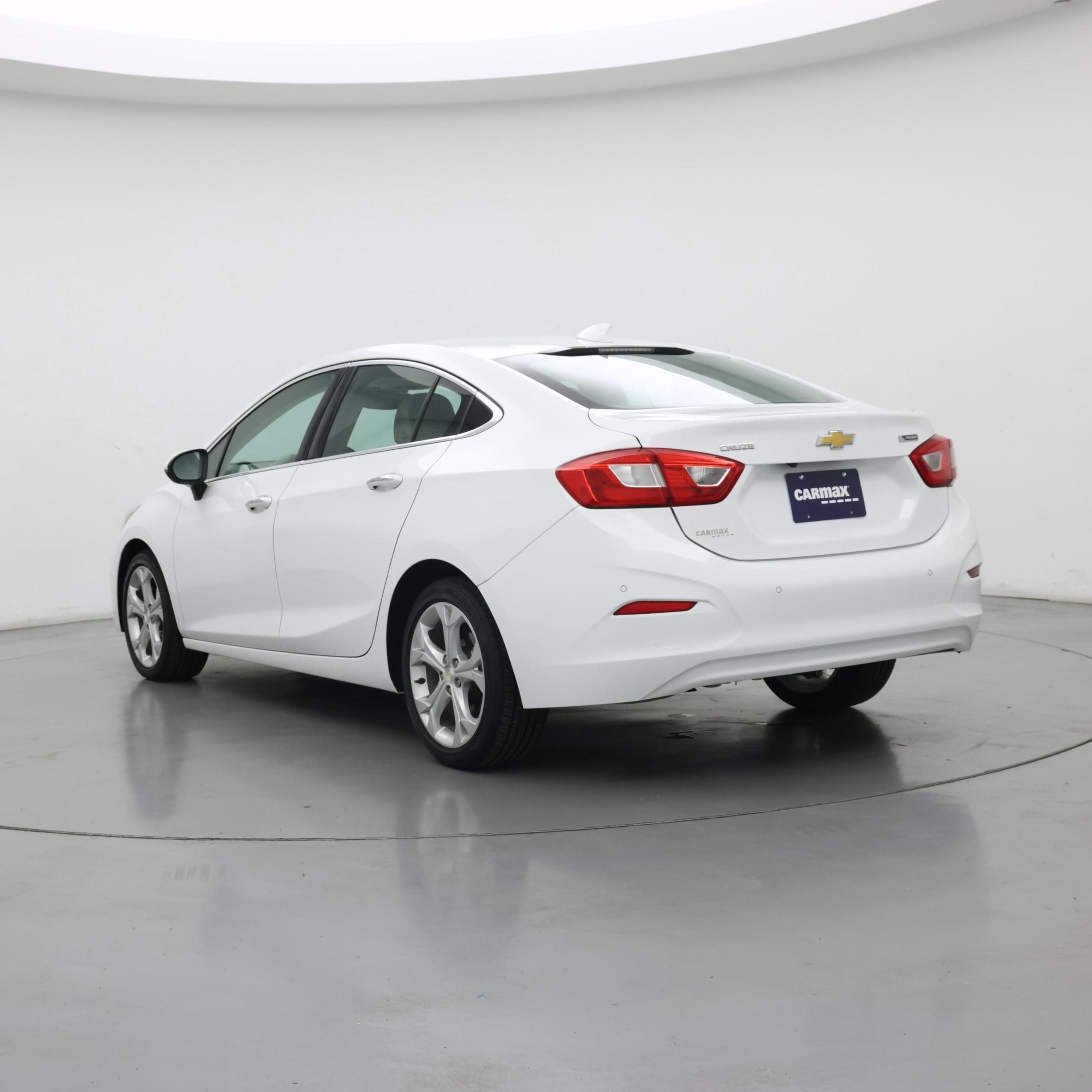 Thumbnail: 2017 Chevrolet Cruze - 2