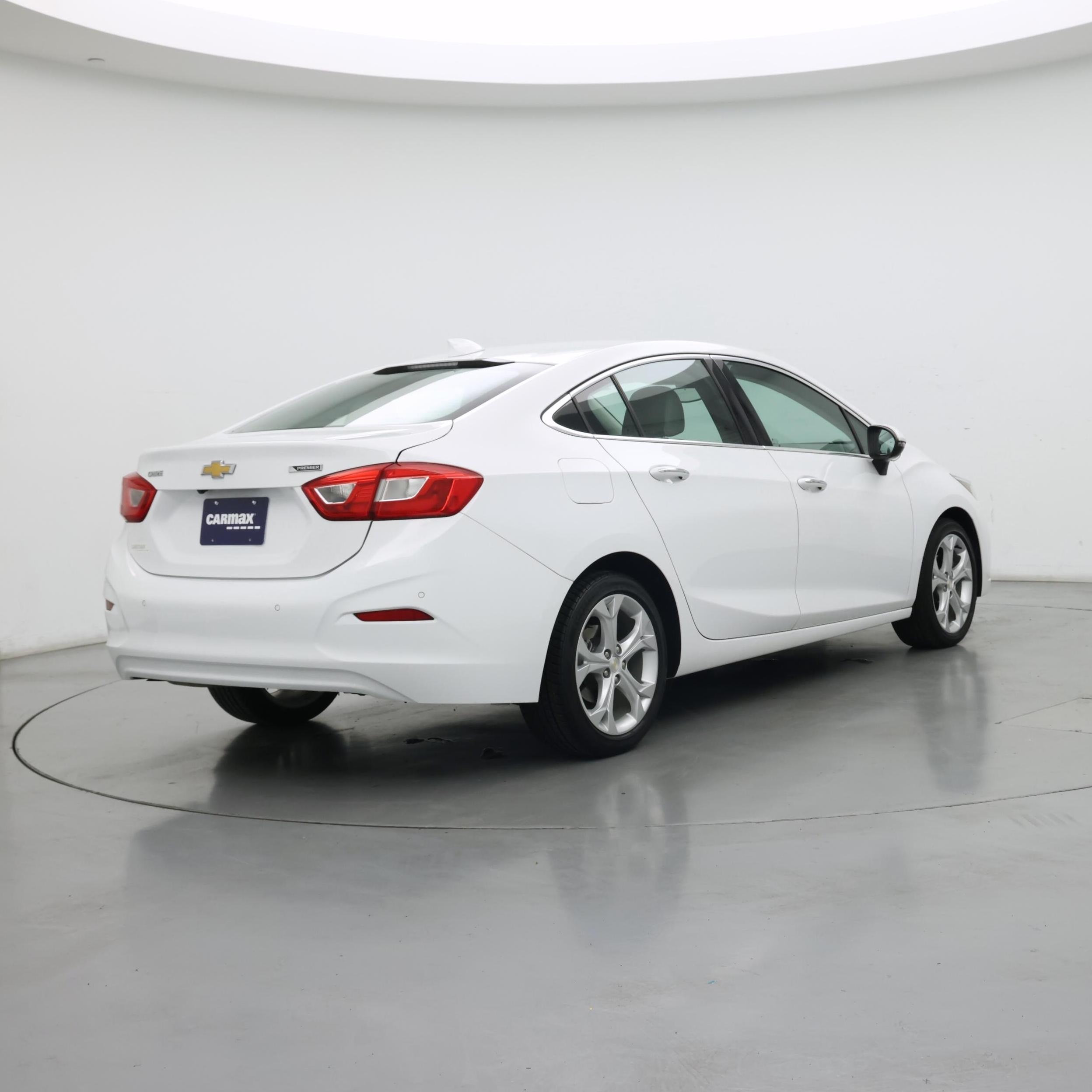 Thumbnail: 2017 Chevrolet Cruze - 8