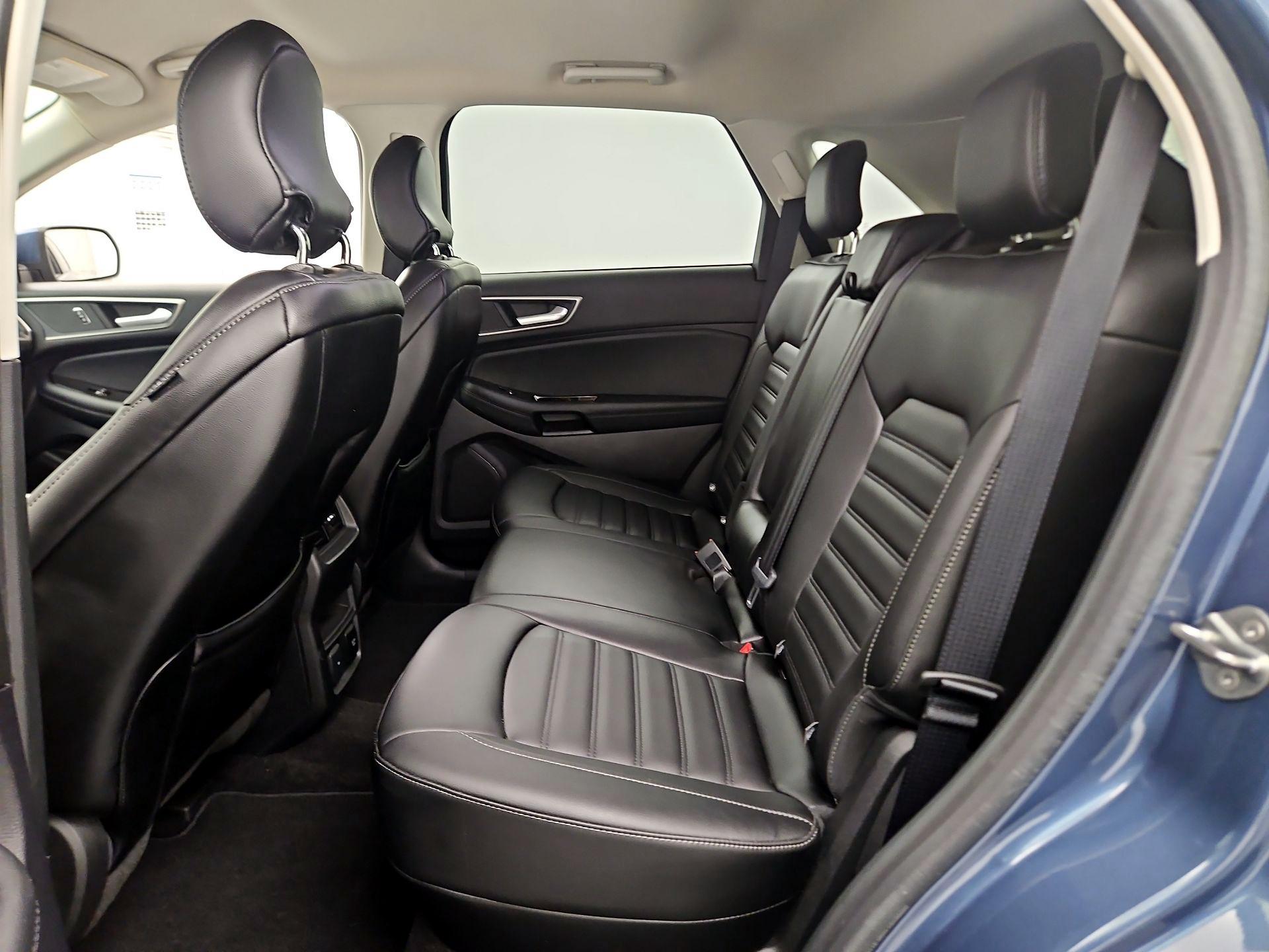 Thumbnail: 2019 Ford Edge - 18