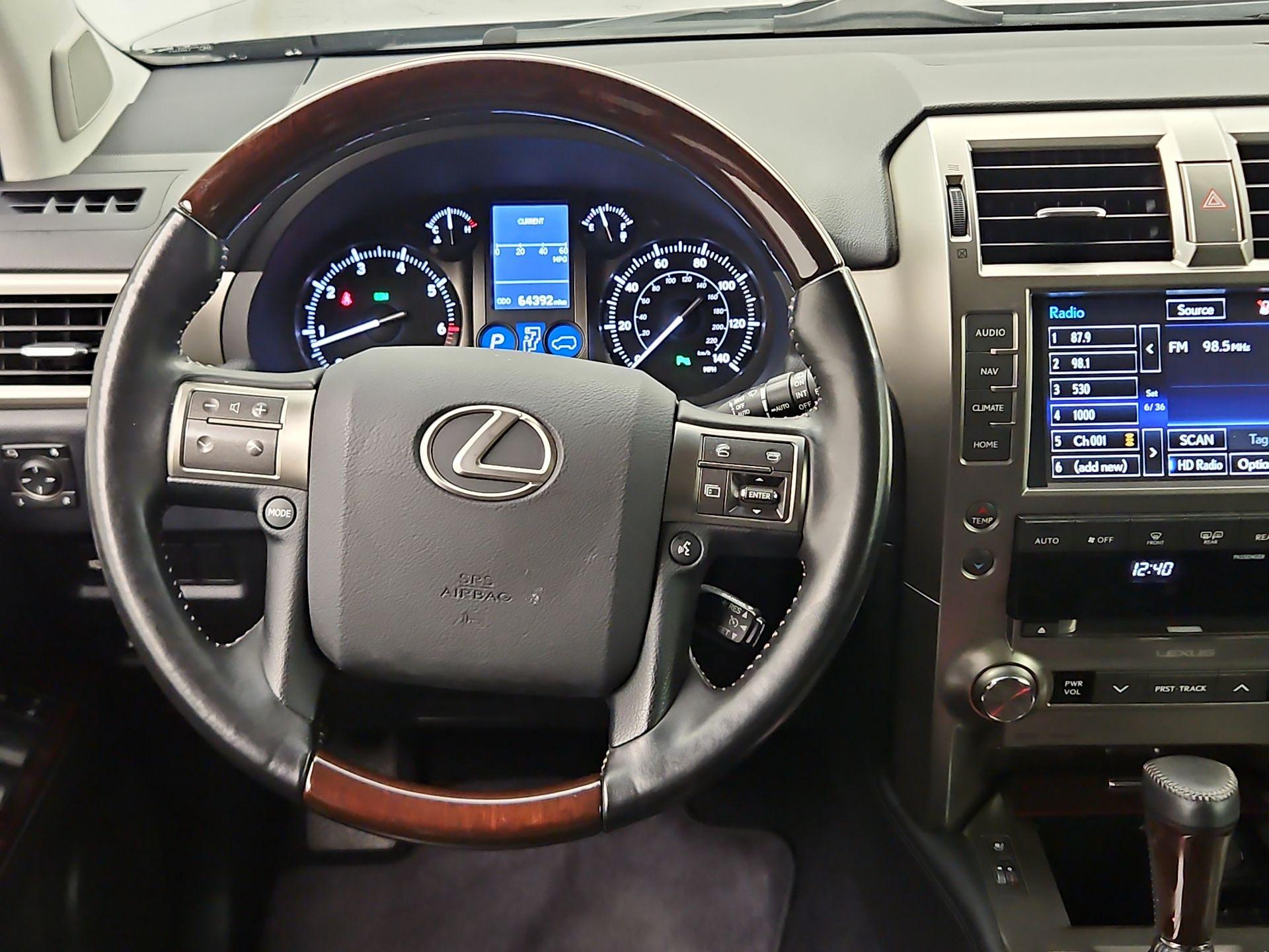 Thumbnail: 2019 Lexus GX - 10