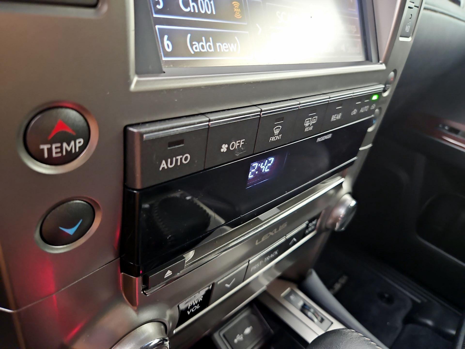 Thumbnail: 2019 Lexus GX - 15