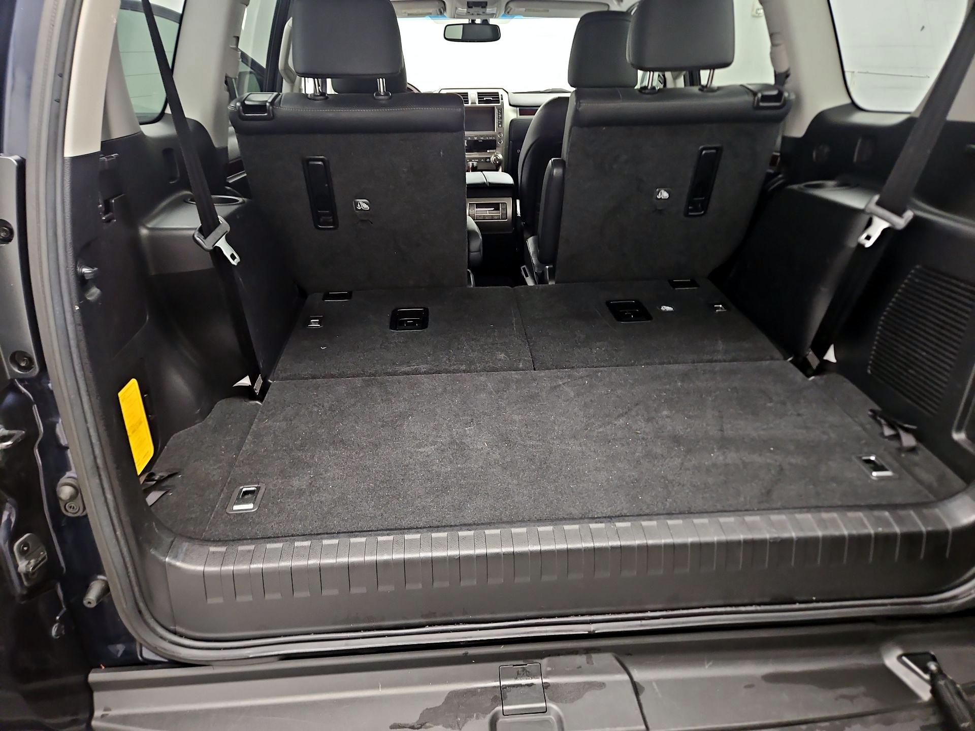 Thumbnail: 2019 Lexus GX - 19
