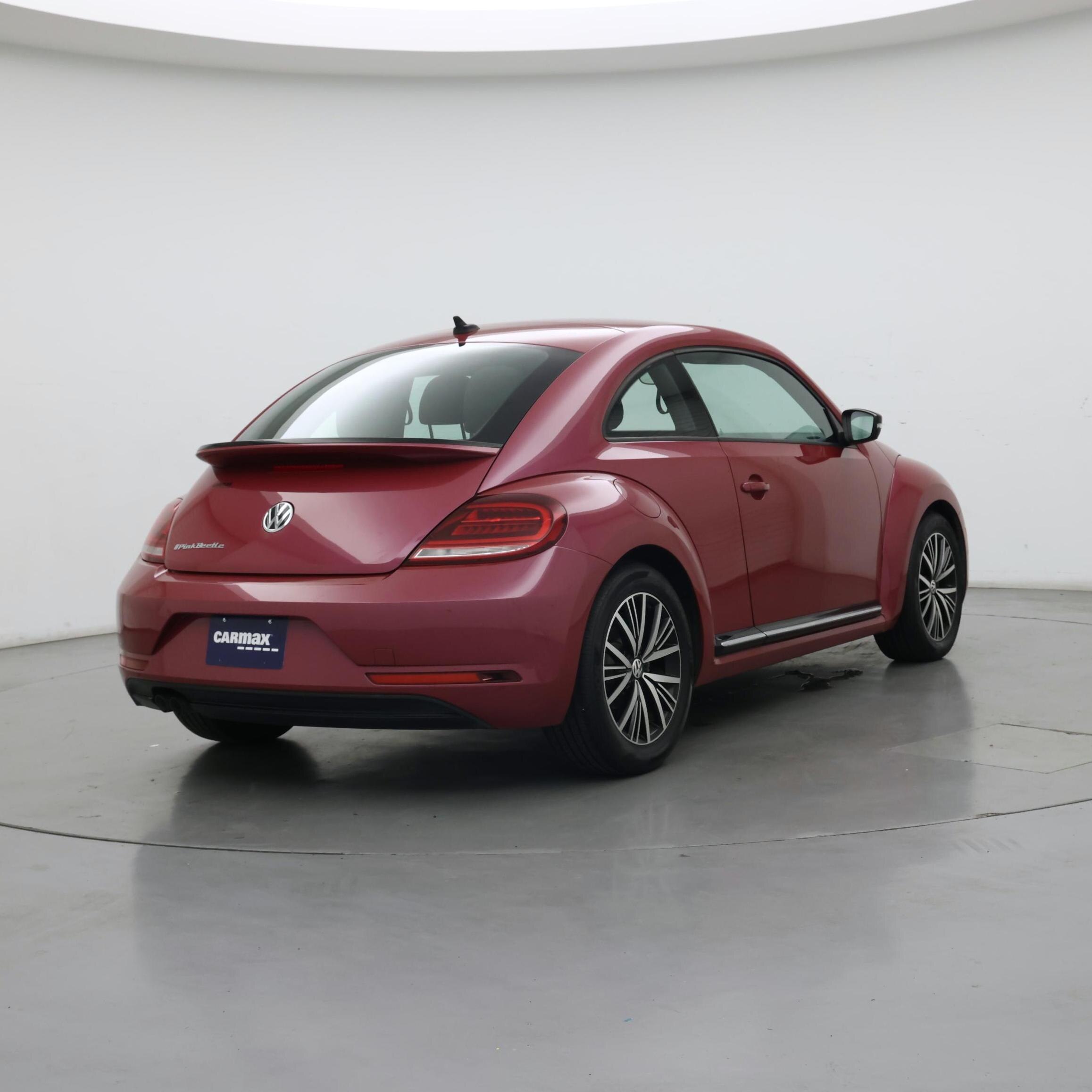 Thumbnail: 2017 Volkswagen Beetle - 8