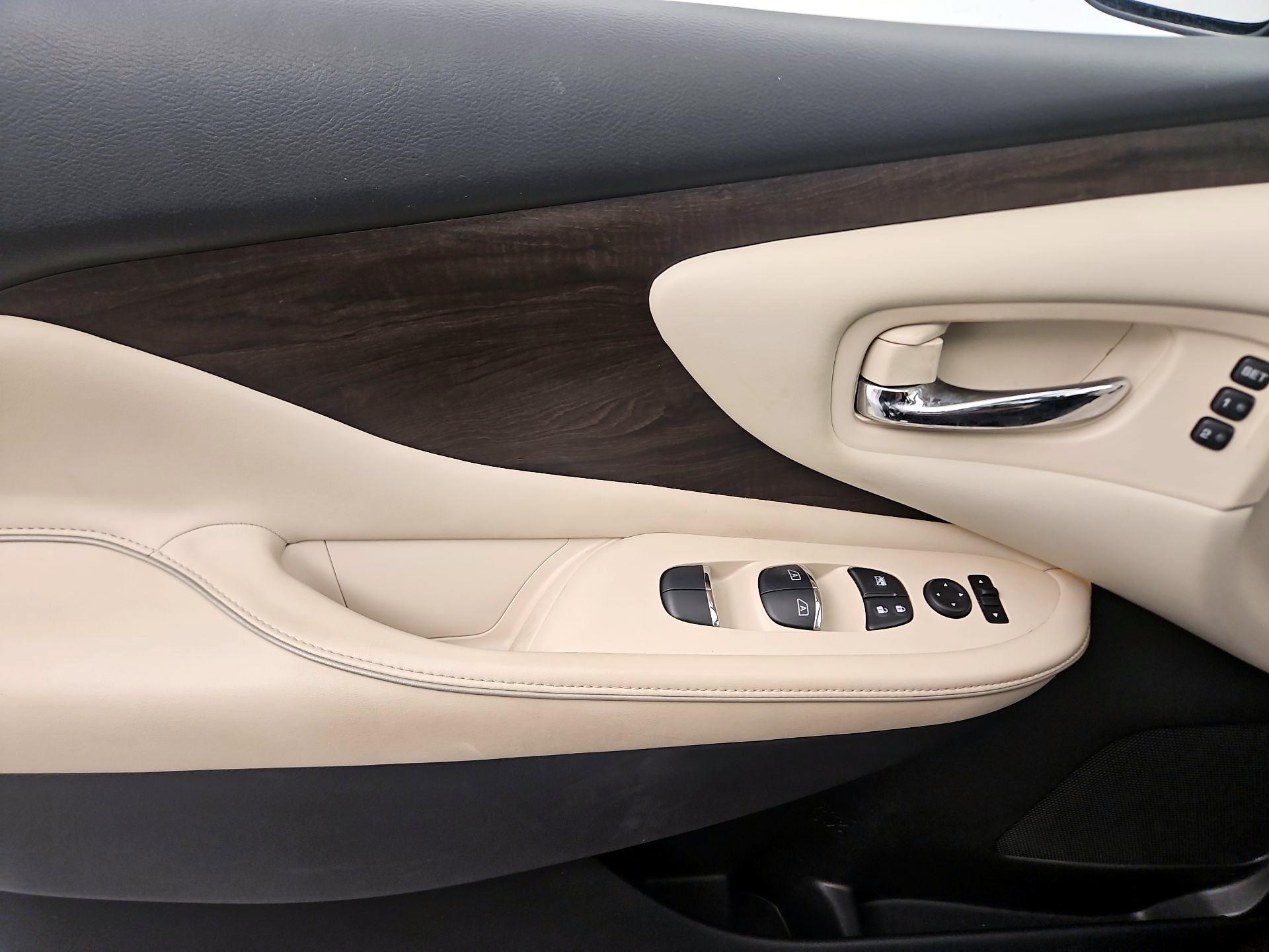 Thumbnail: 2020 Nissan Murano - 12