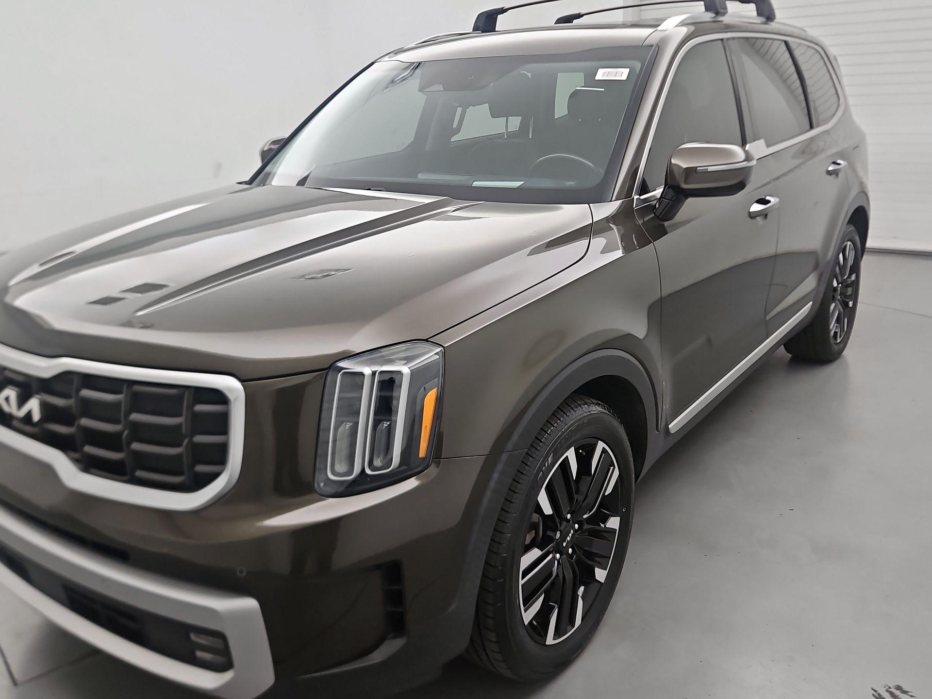 Thumbnail: 2023 Kia Telluride - 3
