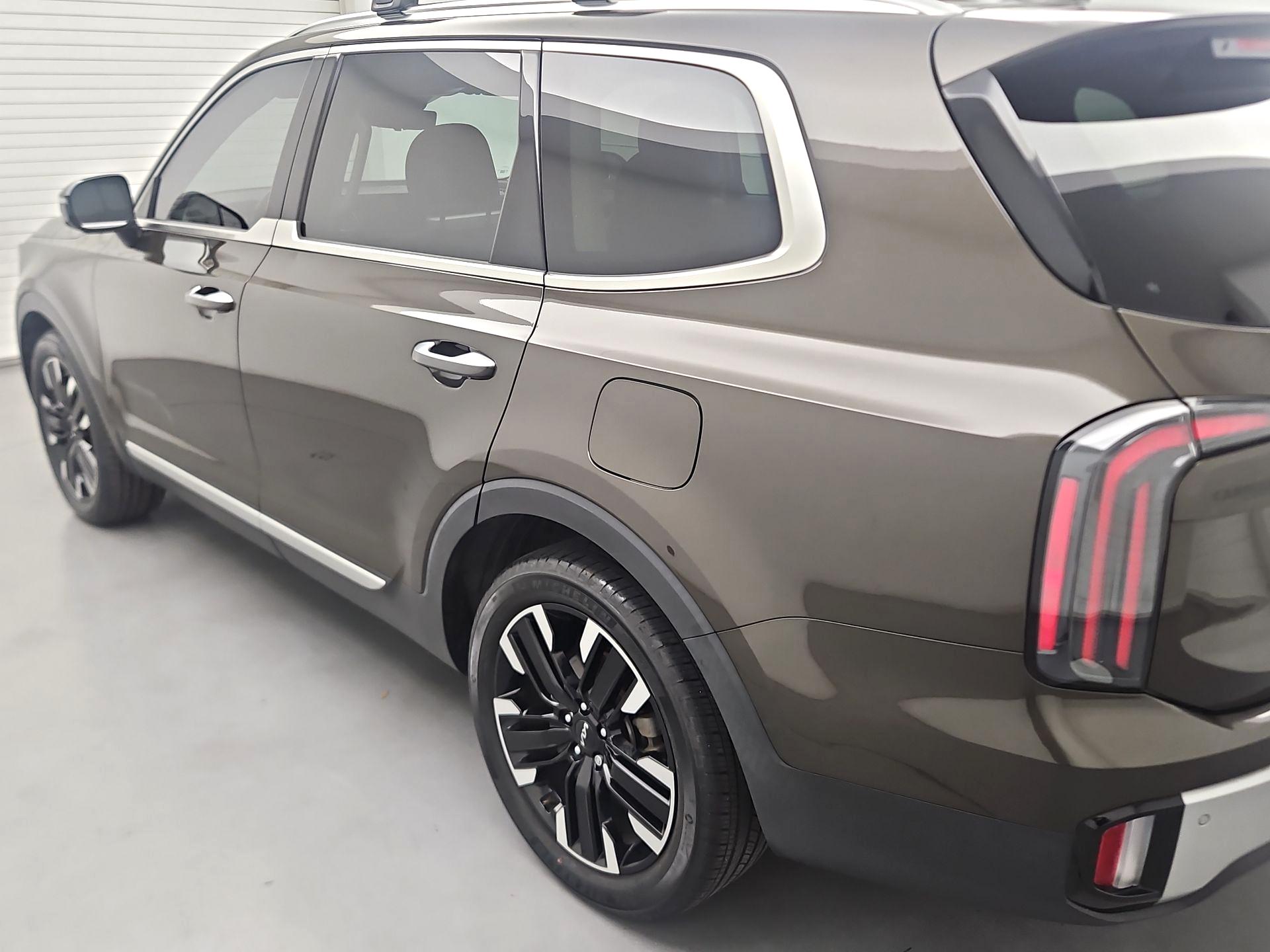 Thumbnail: 2023 Kia Telluride - 7