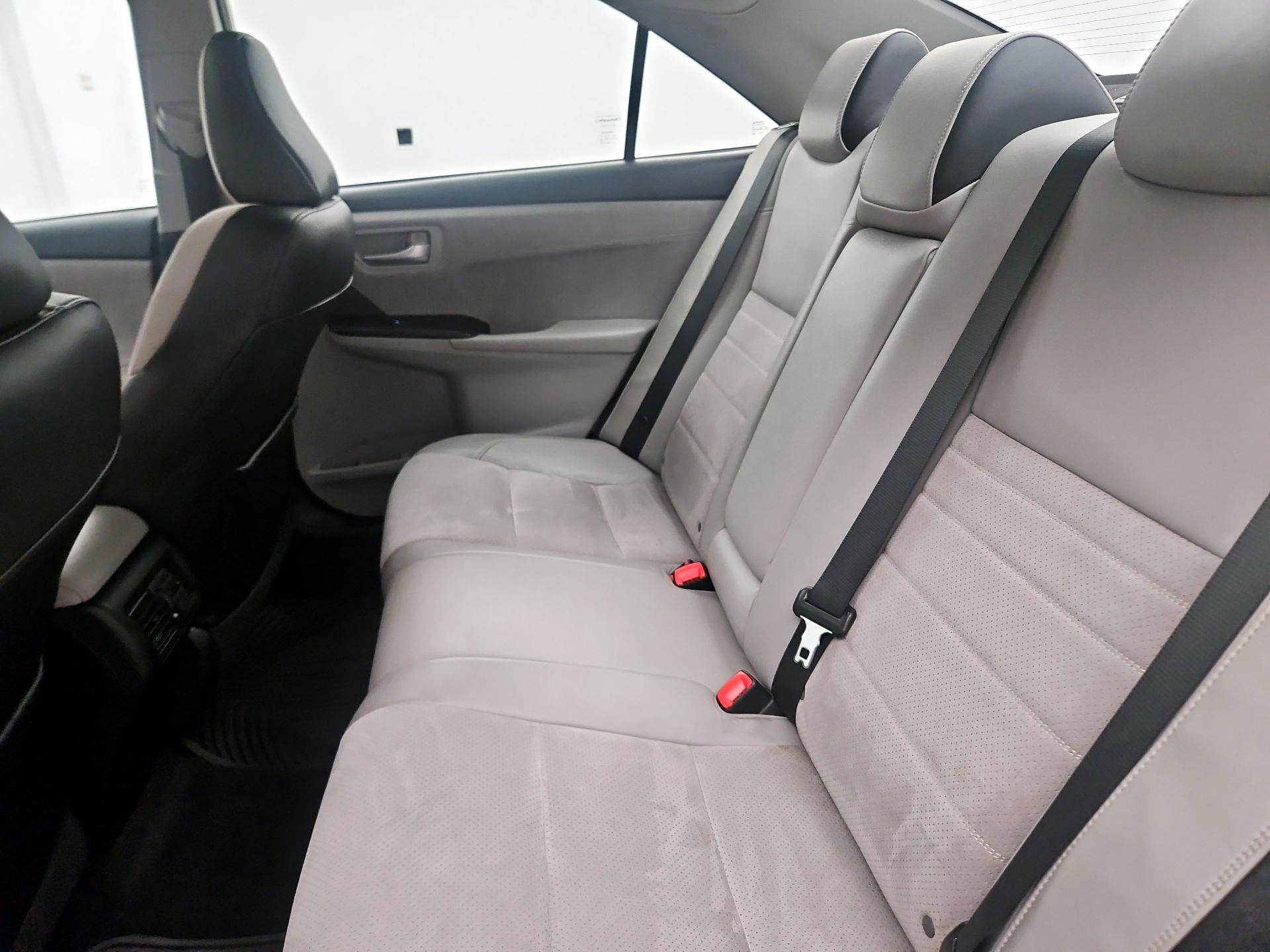 Thumbnail: 2015 Toyota Camry - 19