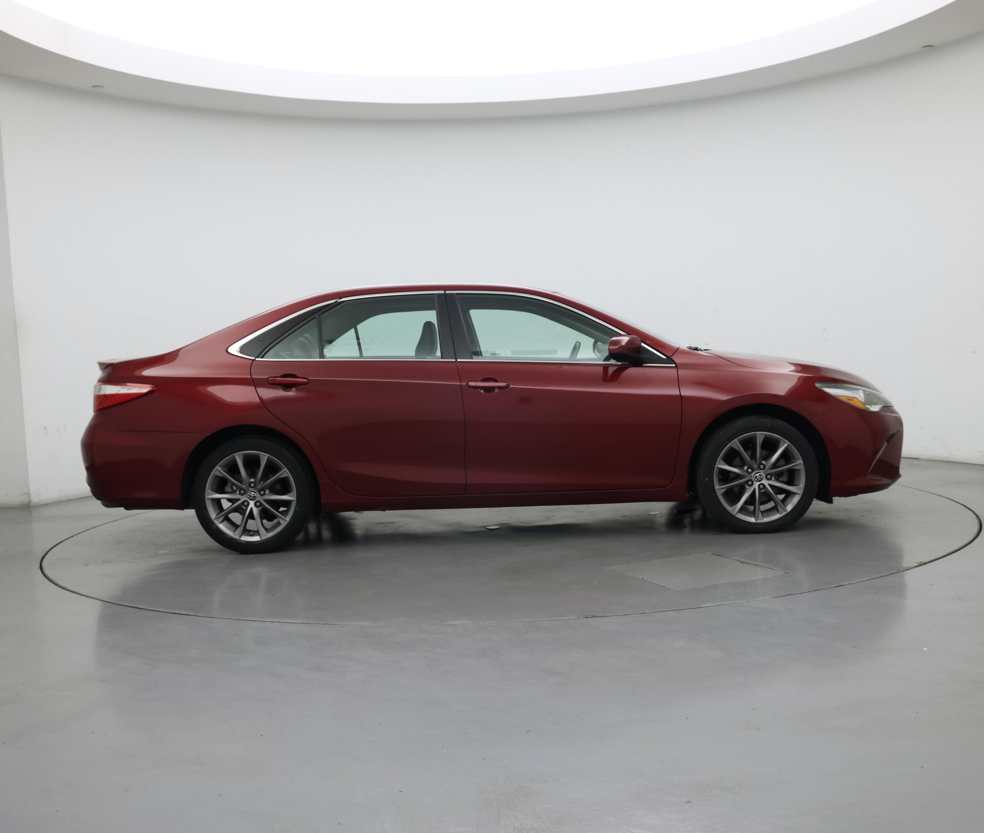 Thumbnail: 2015 Toyota Camry - 7