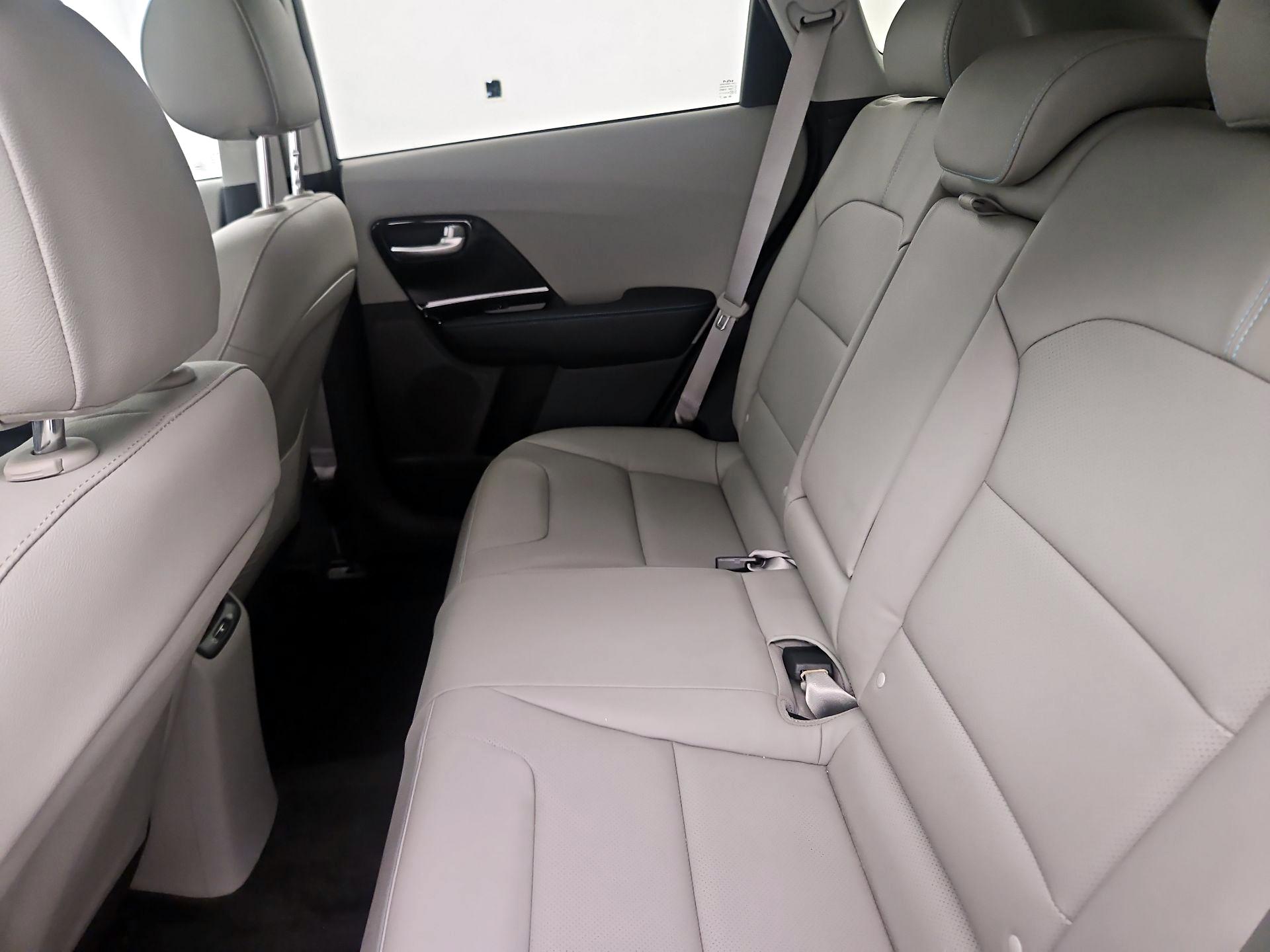 Thumbnail: 2022 Kia Niro - 19