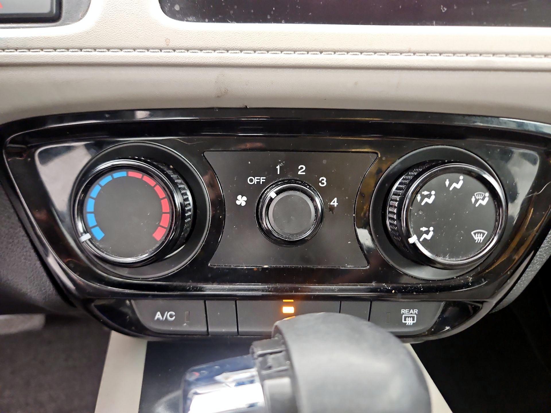 Thumbnail: 2018 Honda HR-V - 16