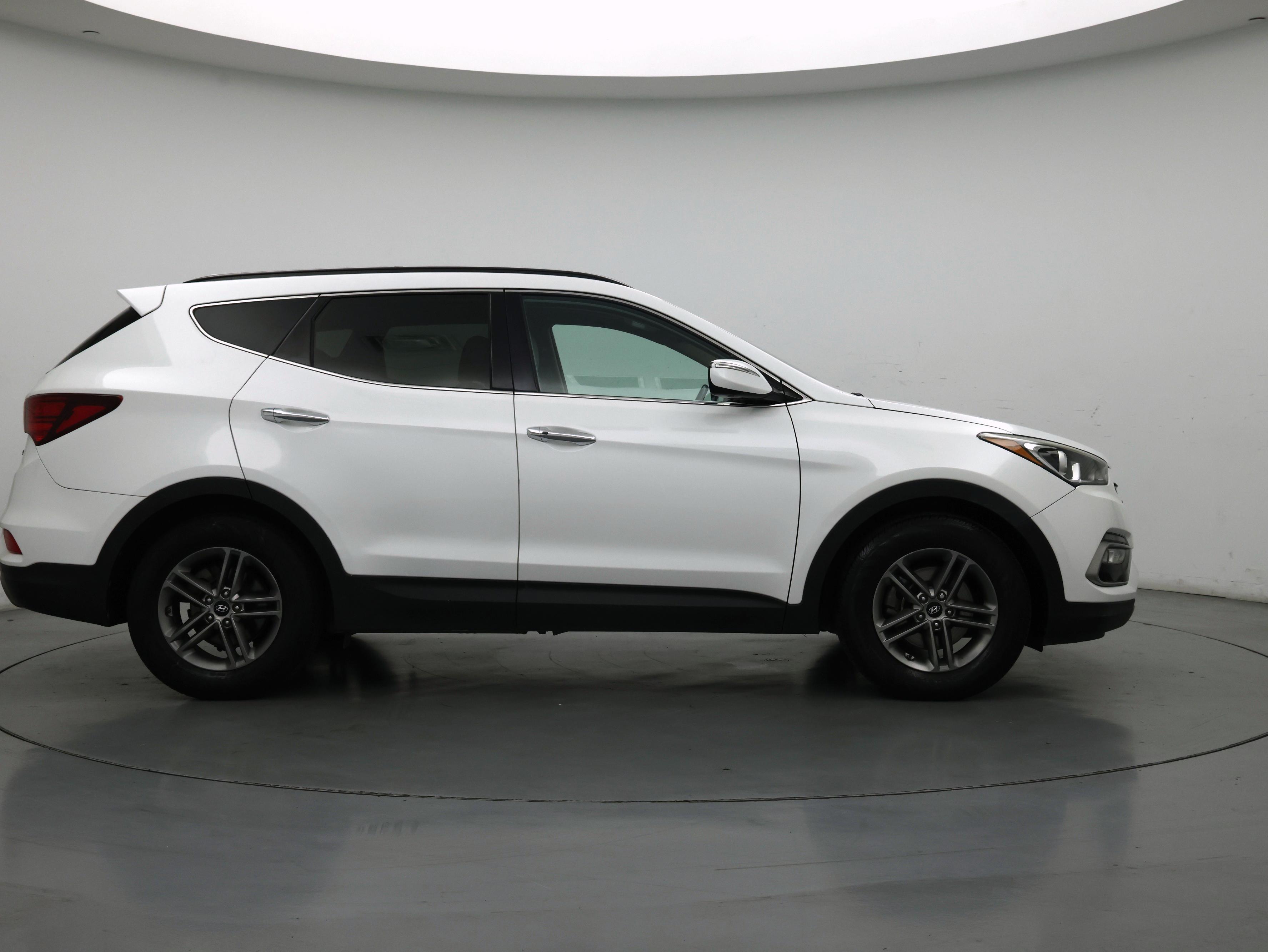 Thumbnail: 2017 Hyundai Santa Fe - 7
