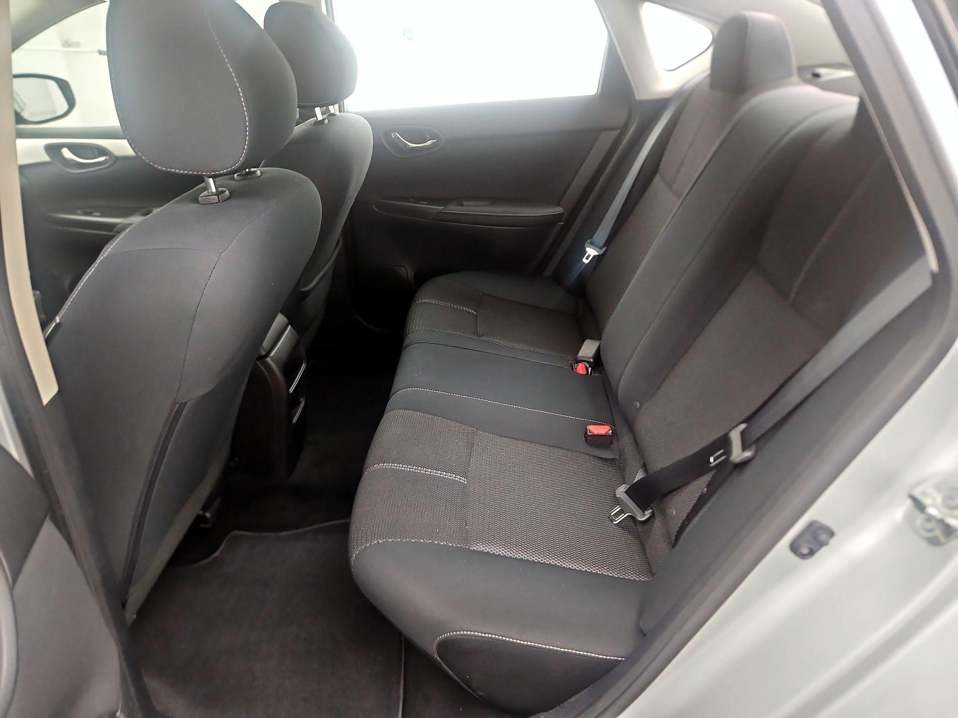 Thumbnail: 2018 Nissan Sentra - 17
