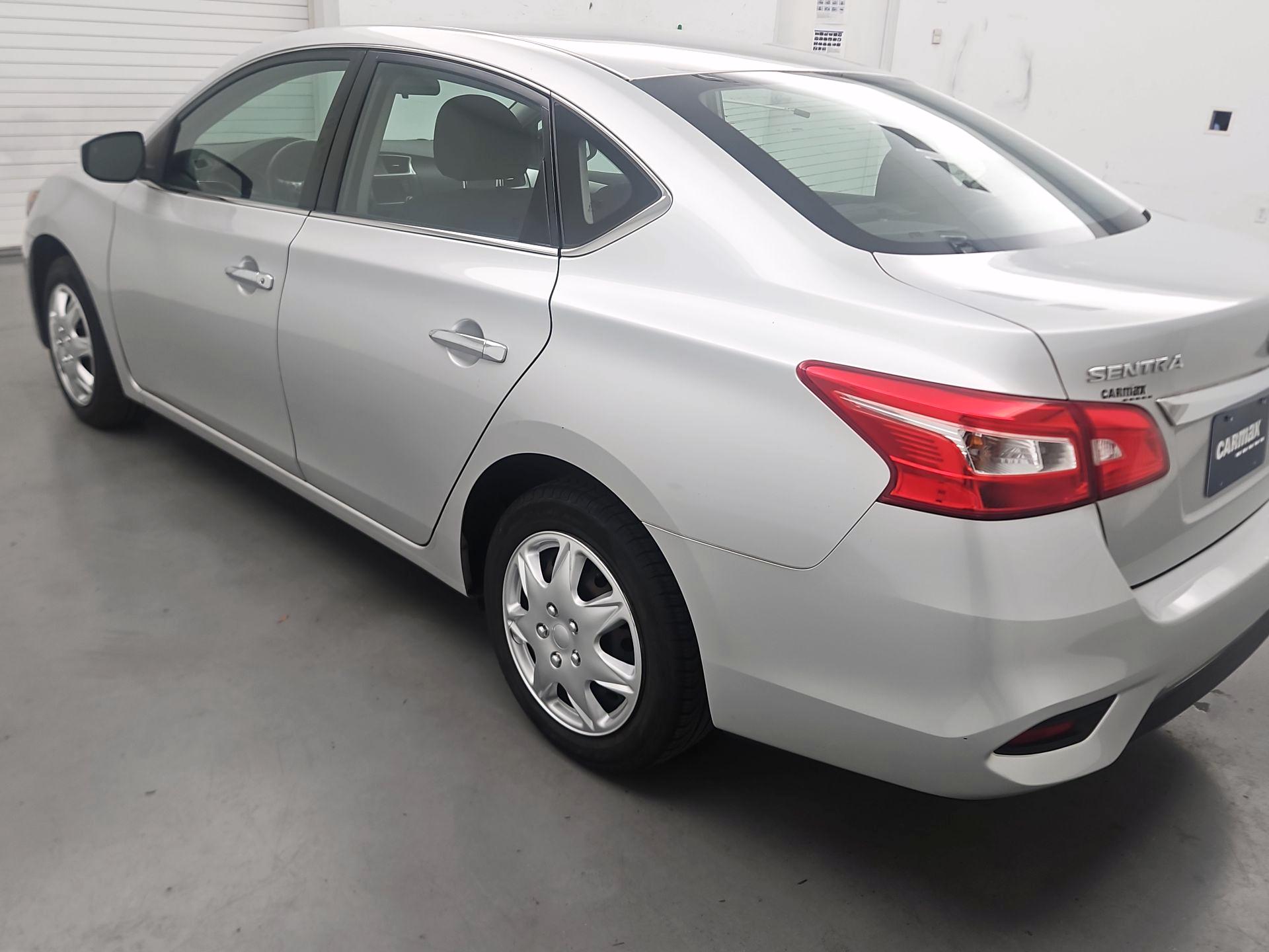 Thumbnail: 2018 Nissan Sentra - 7
