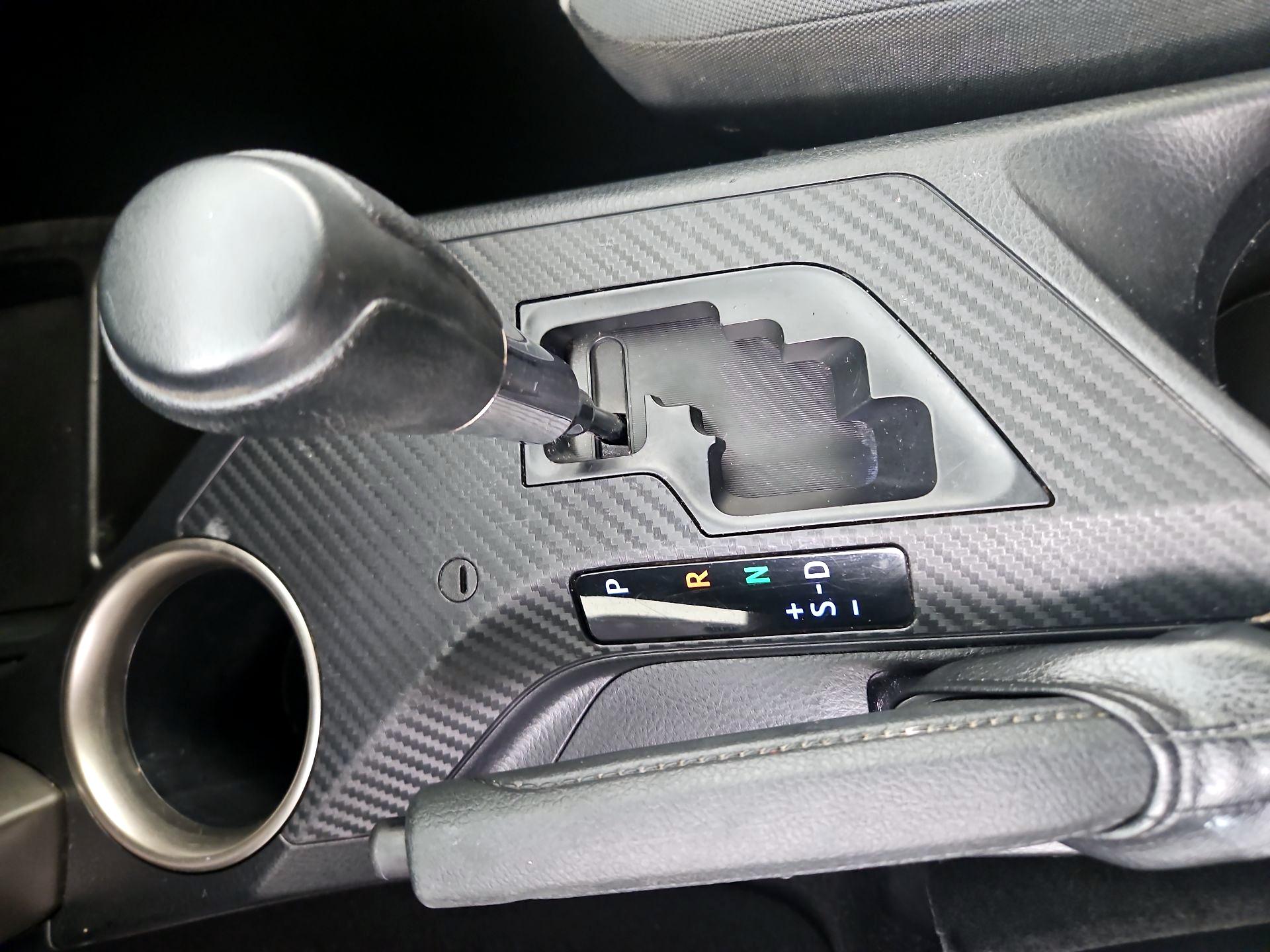 Thumbnail: 2015 Toyota RAV4 - 15