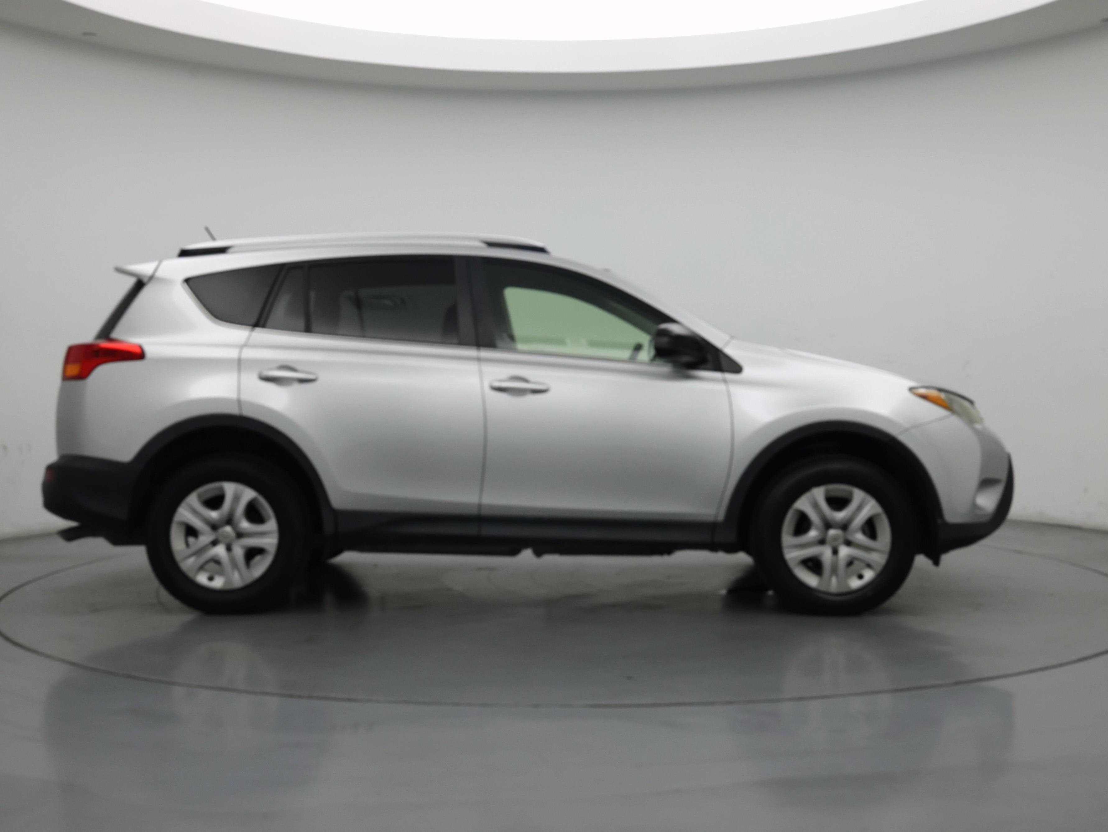 Thumbnail: 2015 Toyota RAV4 - 7