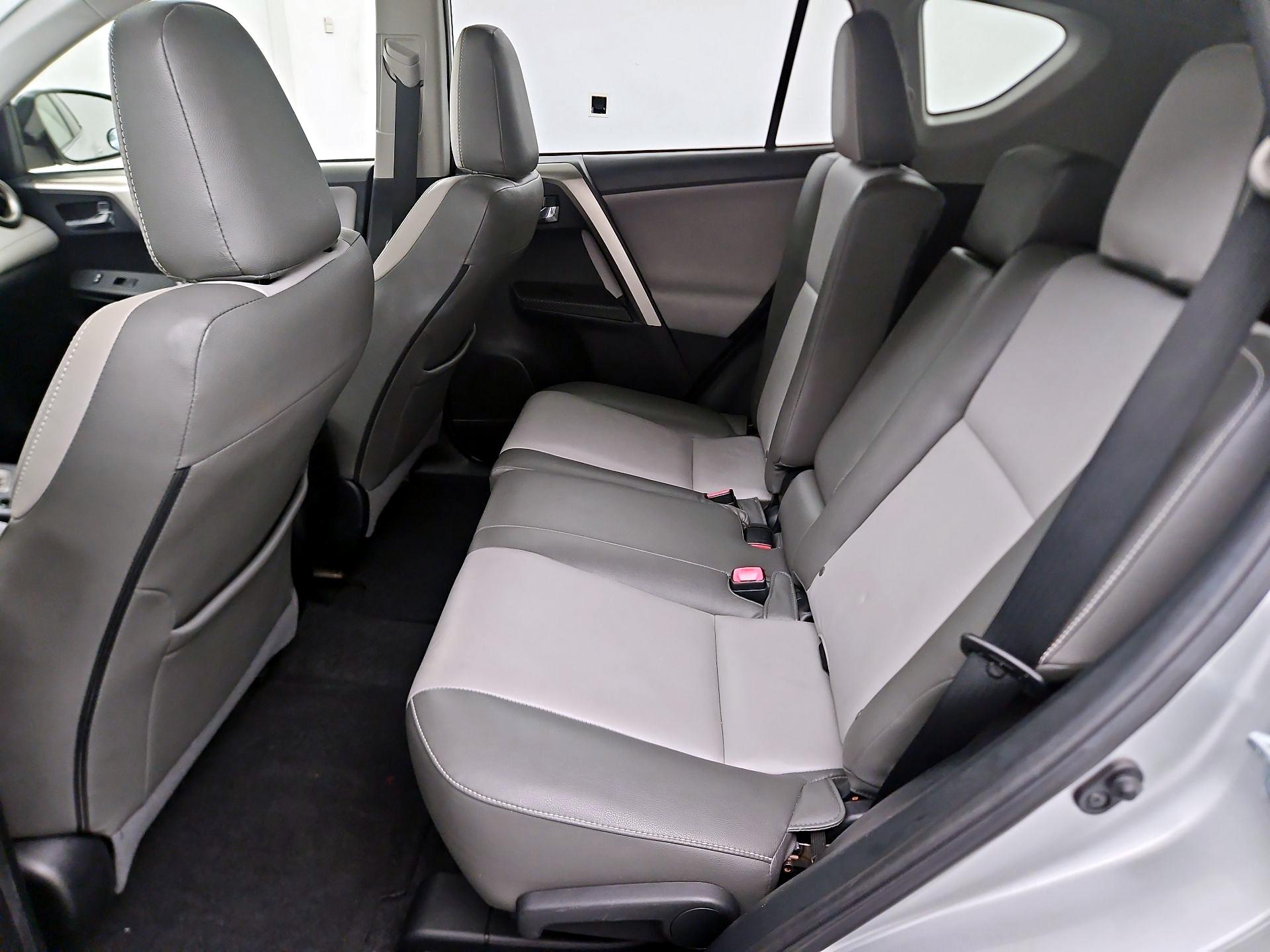Thumbnail: 2015 Toyota RAV4 - 18