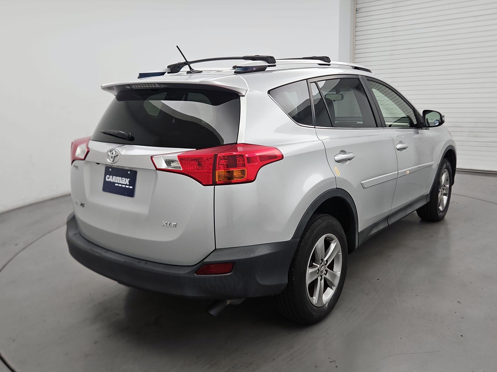 Thumbnail: 2015 Toyota RAV4 - 5