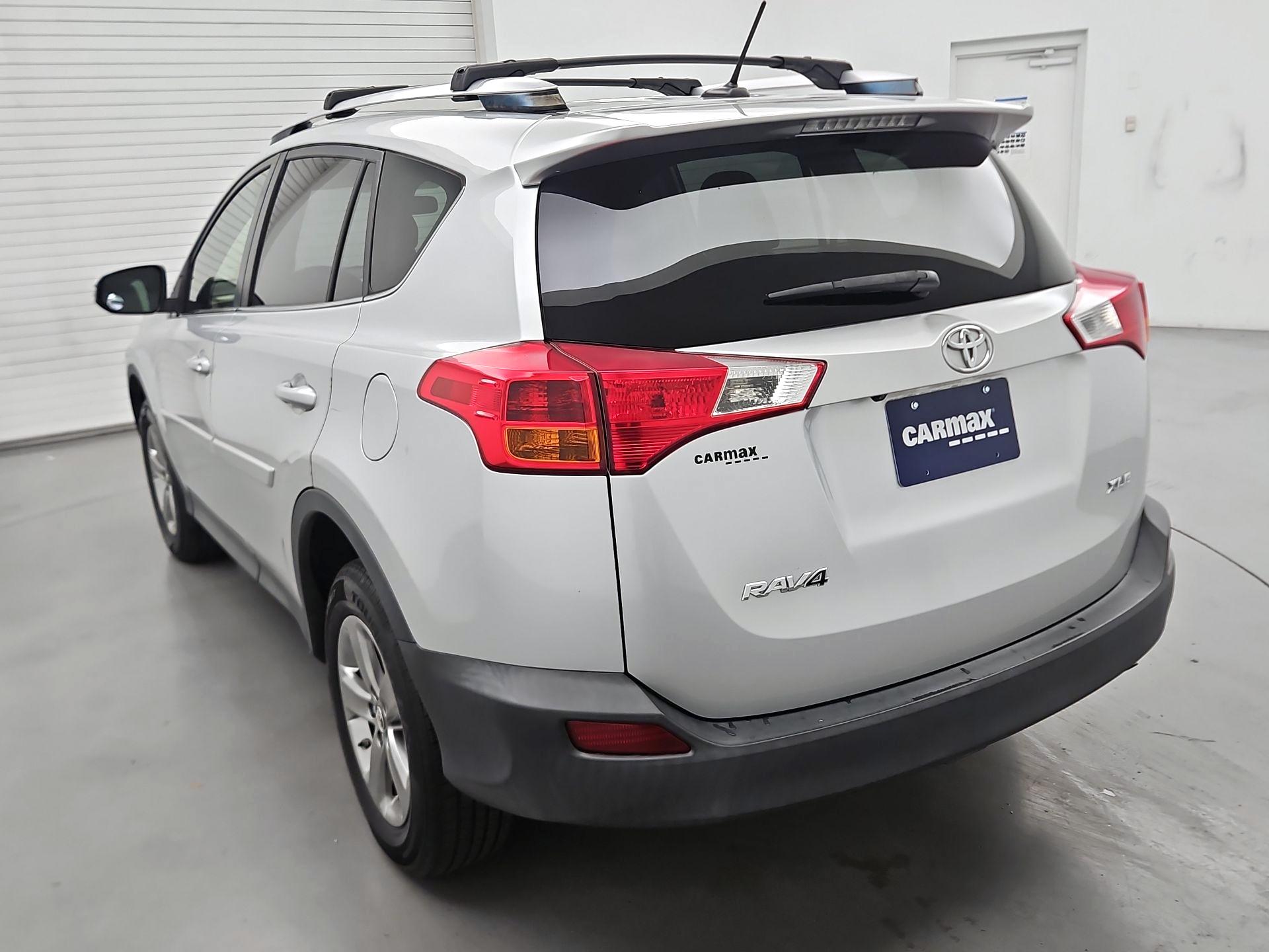 Thumbnail: 2015 Toyota RAV4 - 7