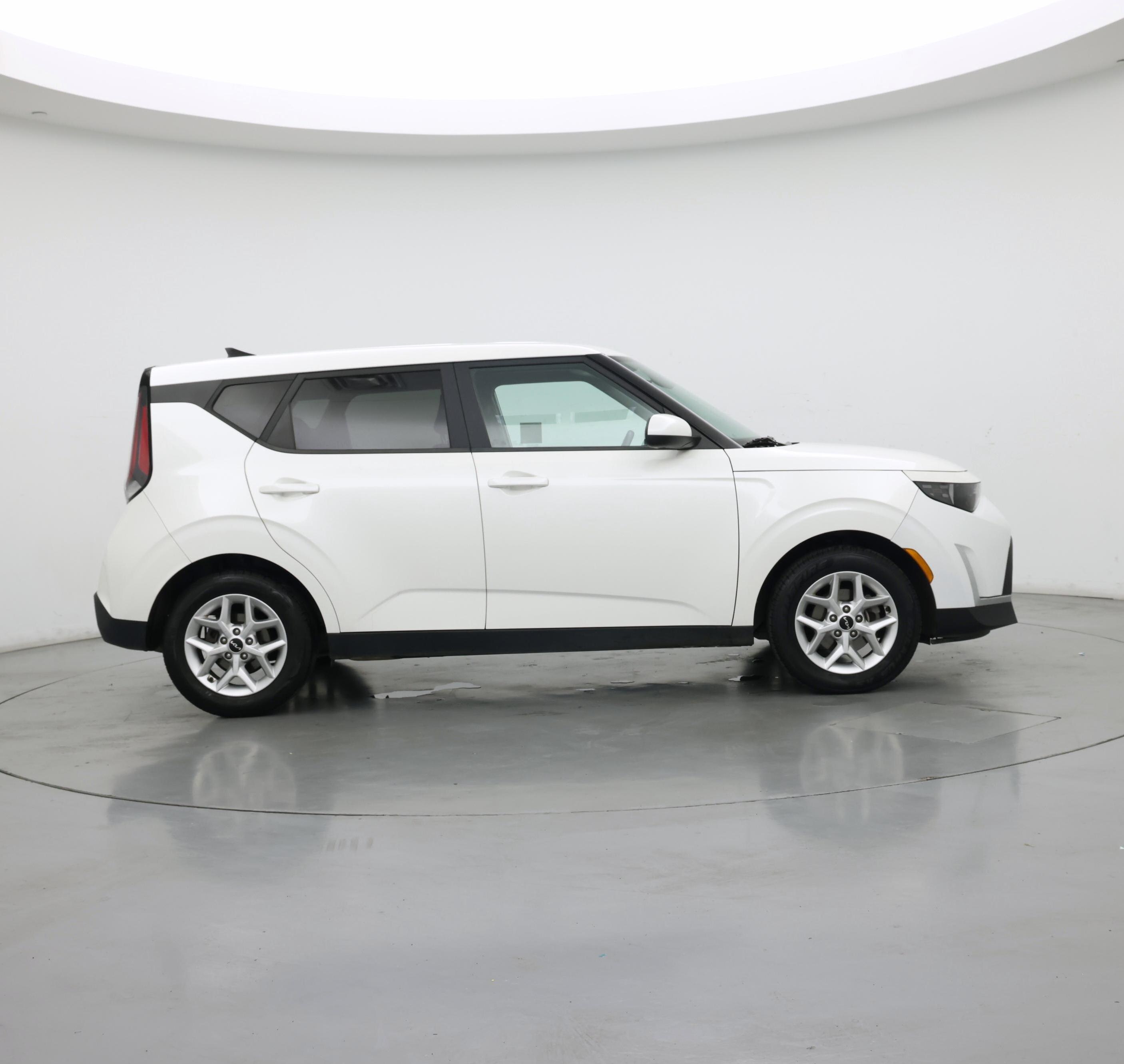 Thumbnail: 2023 Kia Soul - 7