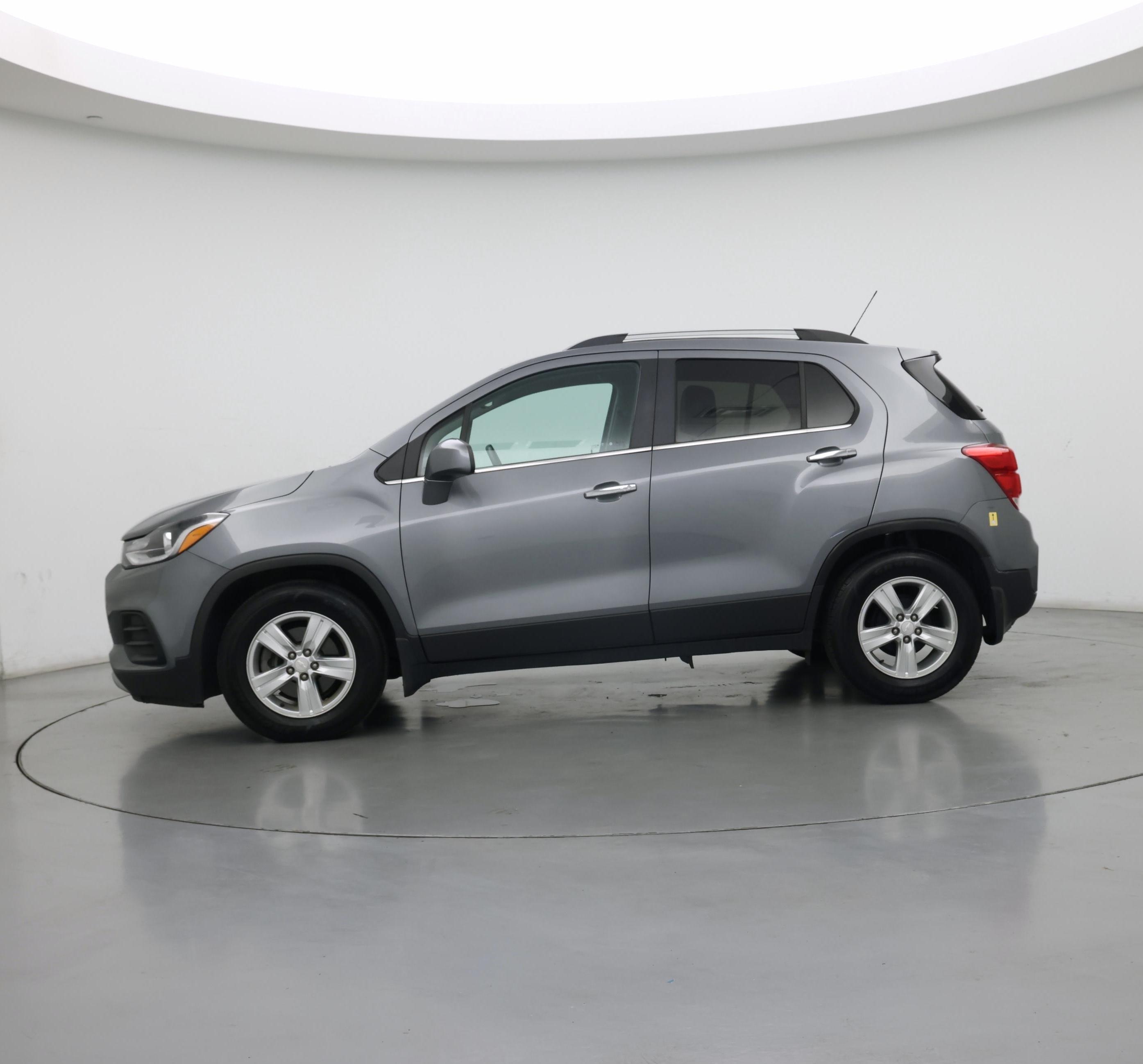 Thumbnail: 2020 Chevrolet Trax - 3