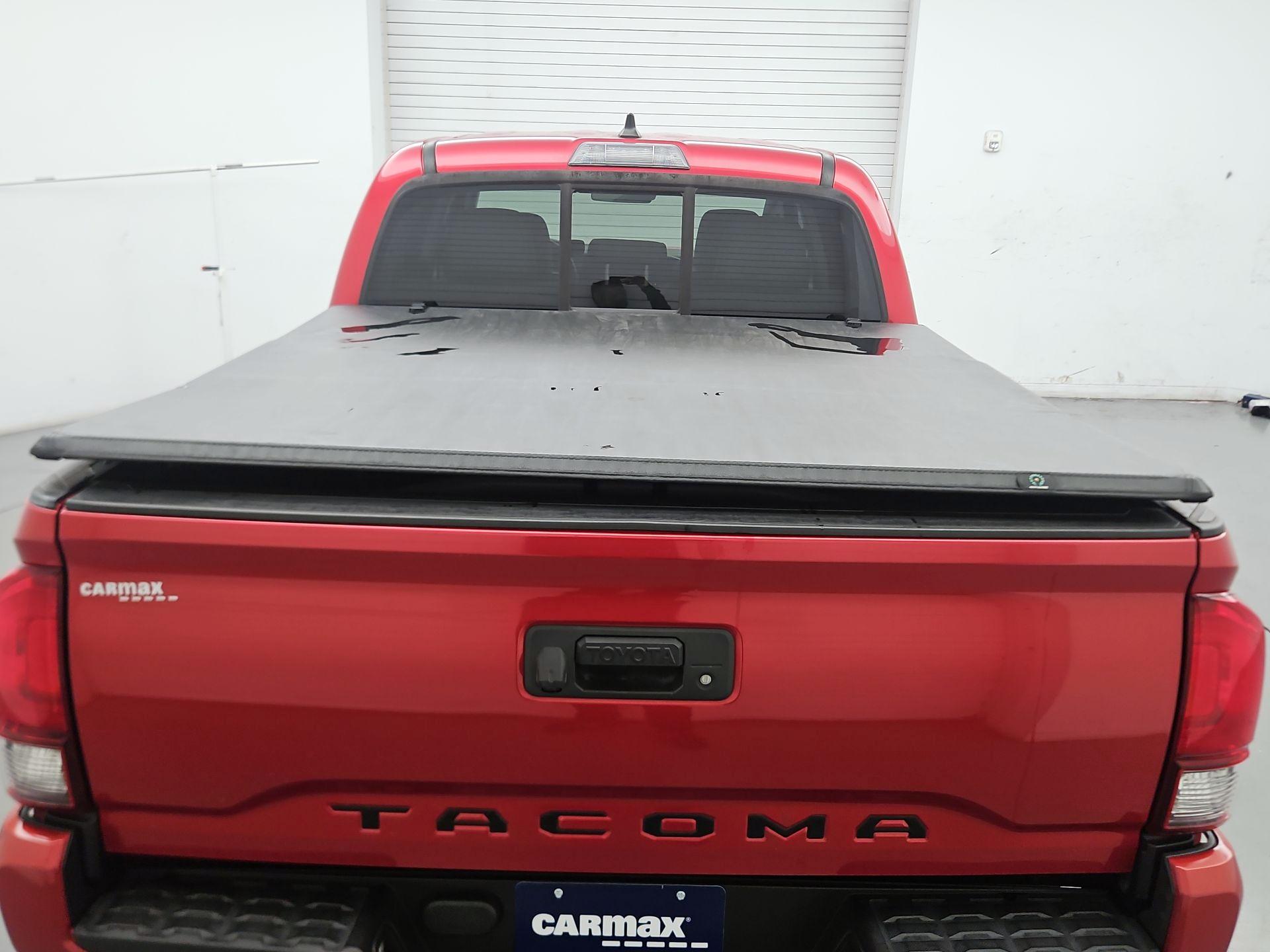Thumbnail: 2021 Toyota Tacoma - 6