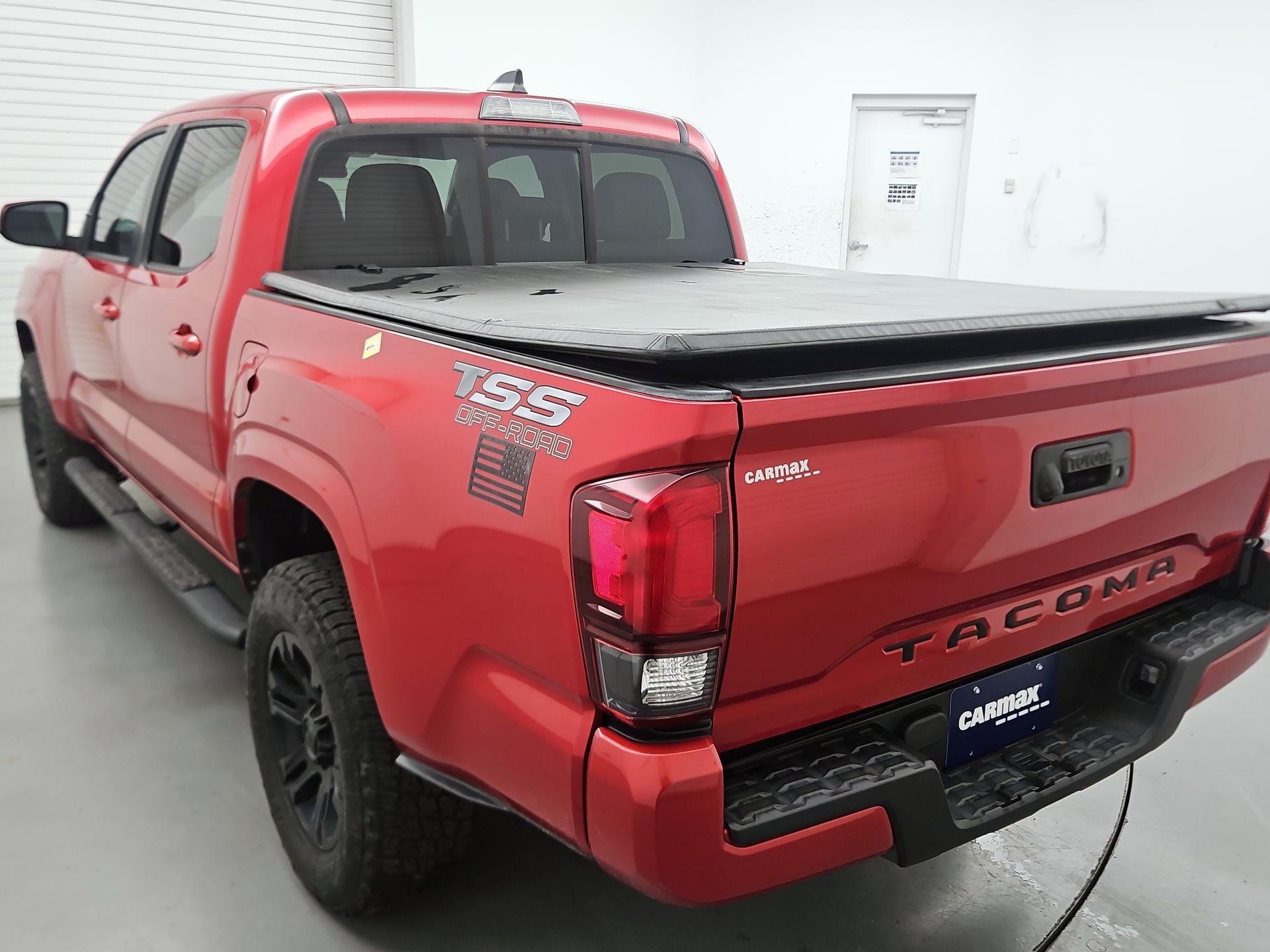Thumbnail: 2021 Toyota Tacoma - 7