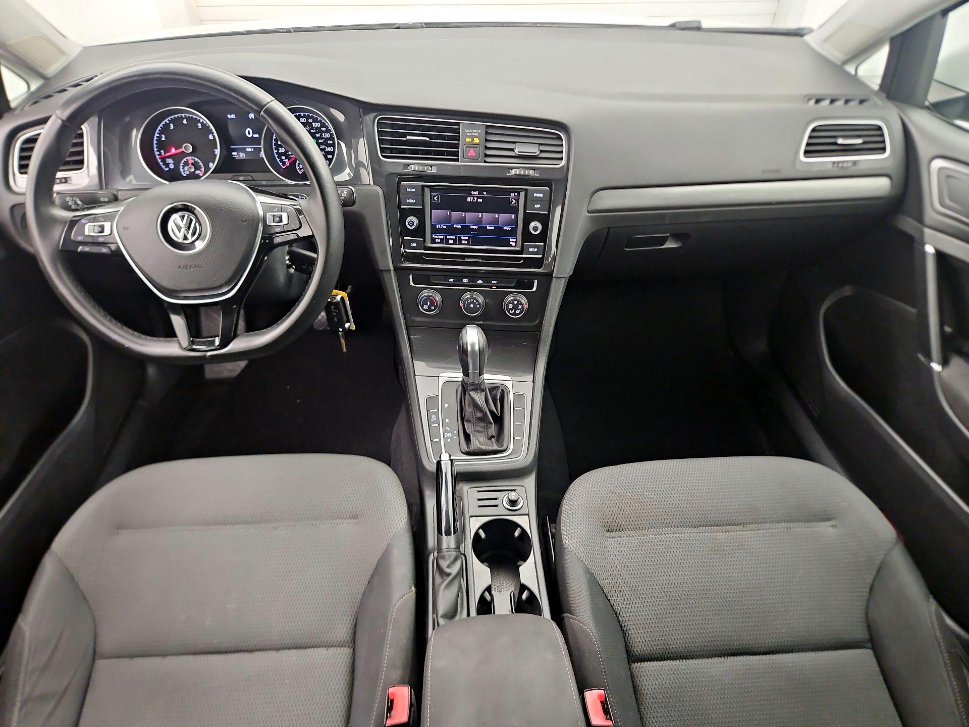 Thumbnail: 2019 Volkswagen Golf - 8