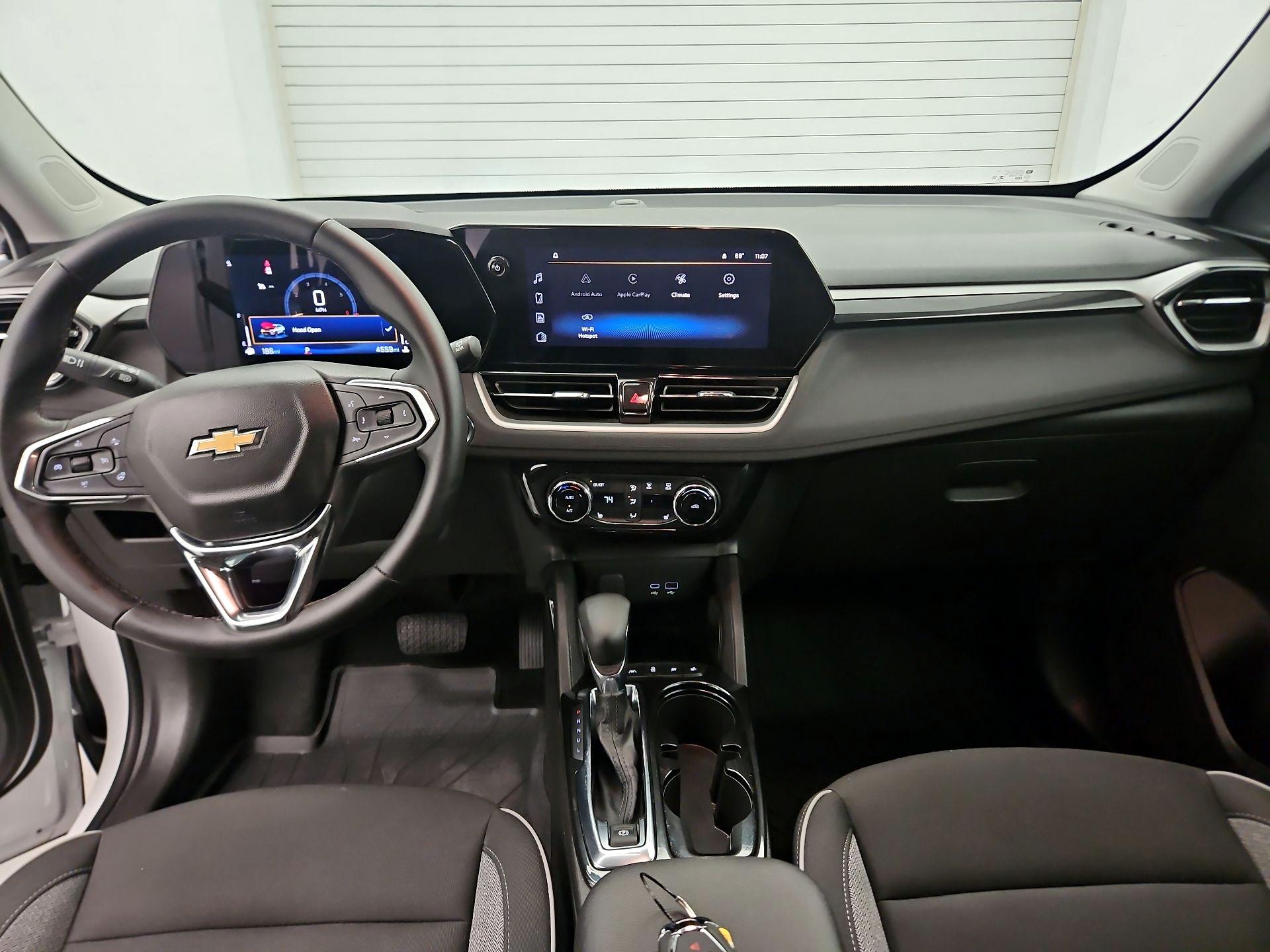 Thumbnail: 2026 Chevrolet TrailBlazer - 9