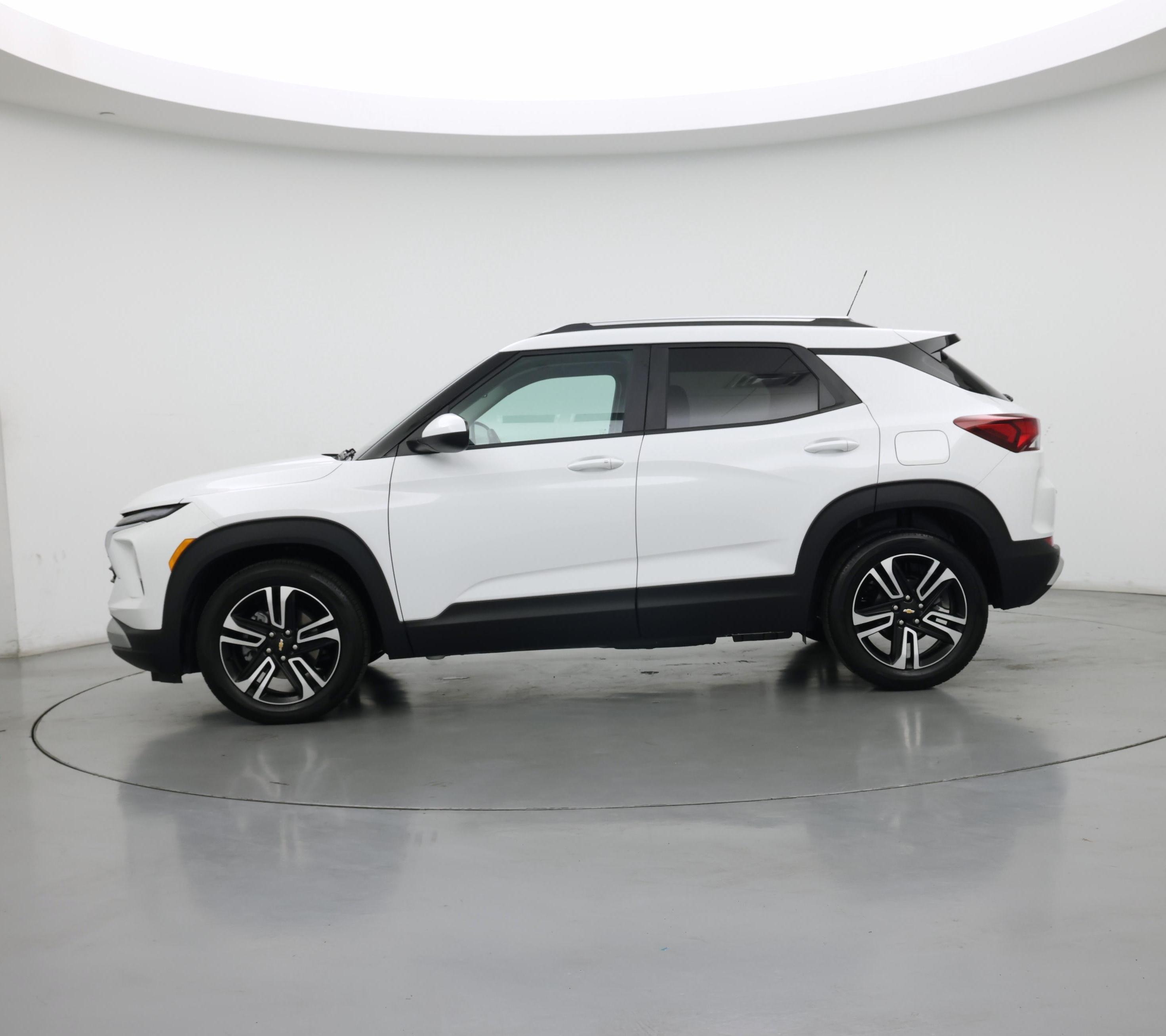 Thumbnail: 2026 Chevrolet TrailBlazer - 3