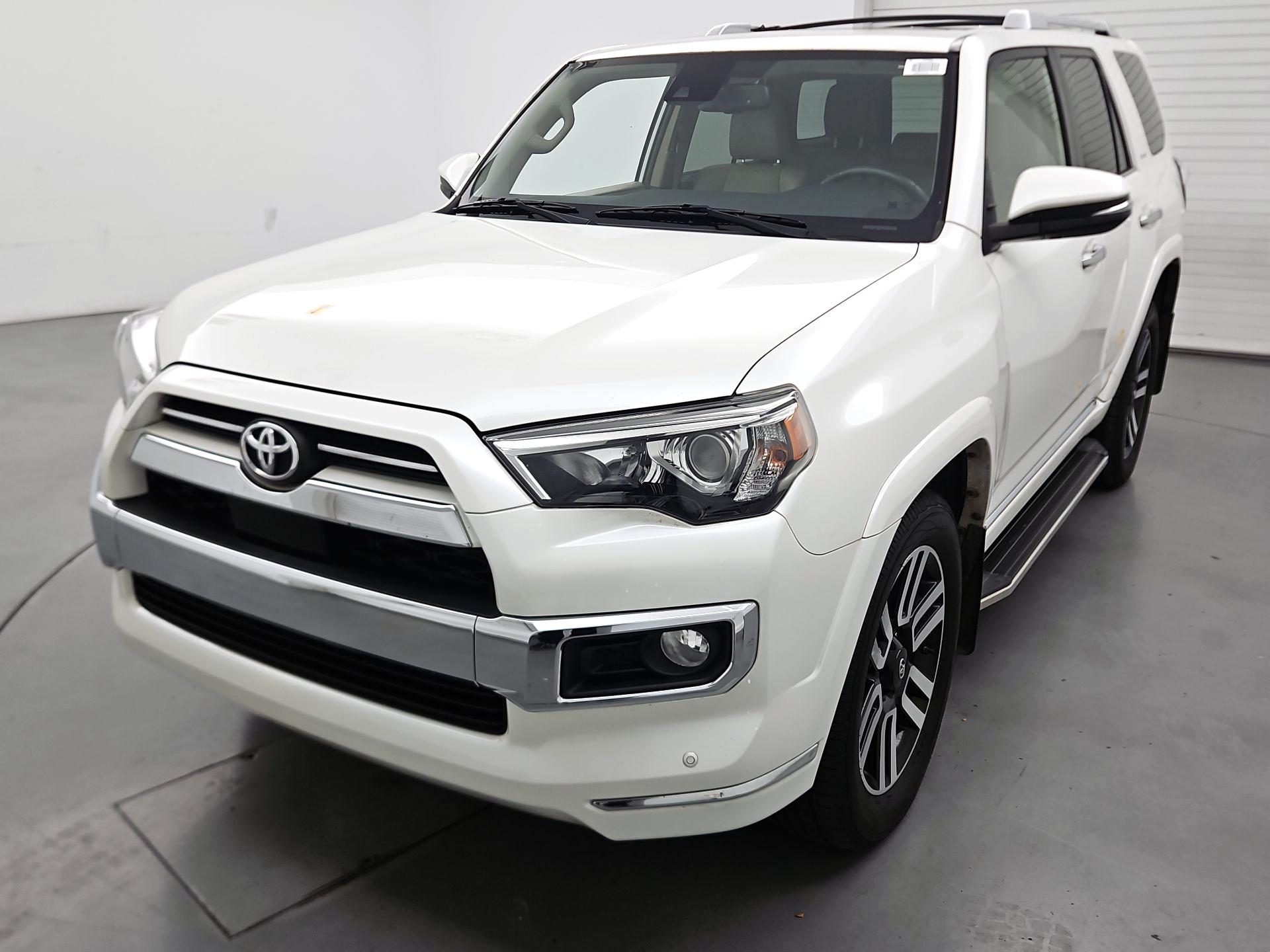 Thumbnail: 2020 Toyota 4Runner - 3