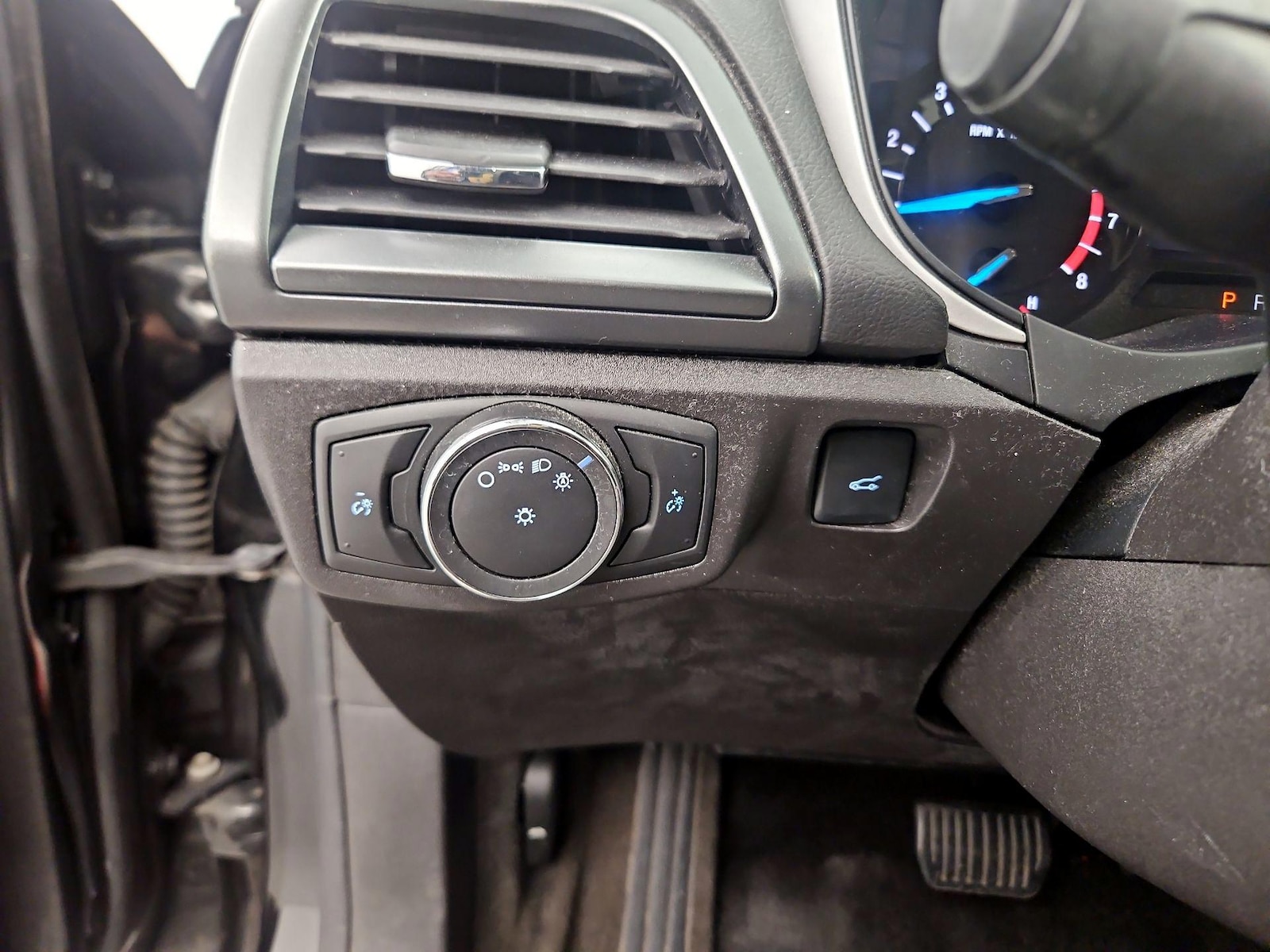 2015 Ford Fusion SE - Photo 12